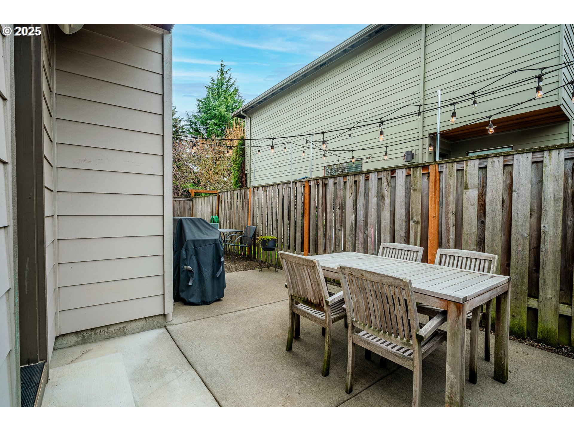 3305 SE 11TH AVE