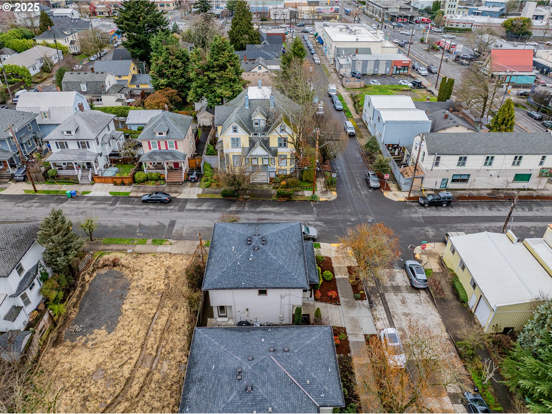 3305 SE 11TH AVE