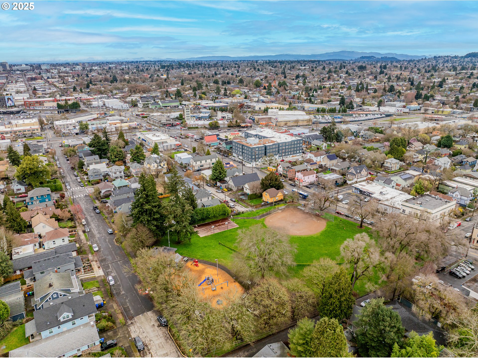 3305 SE 11TH AVE