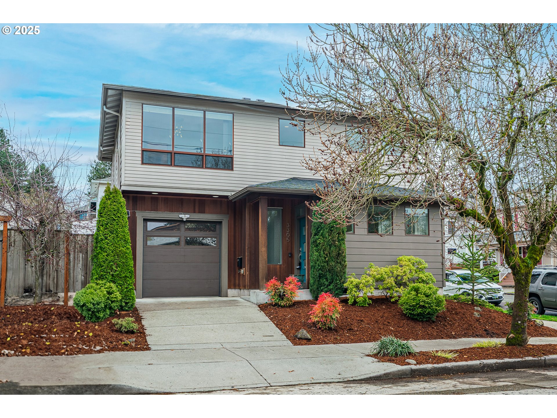 3305 SE 11TH AVE
