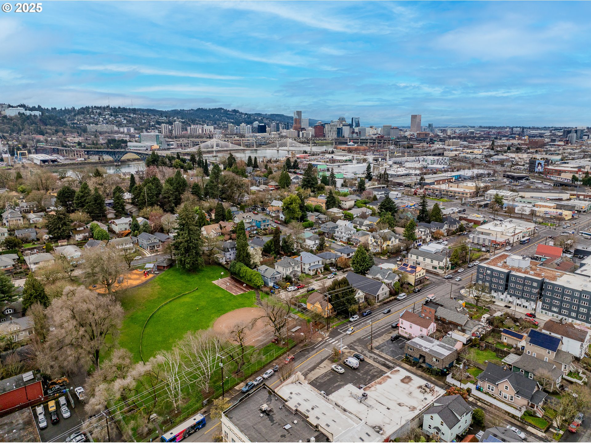 3305 SE 11TH AVE