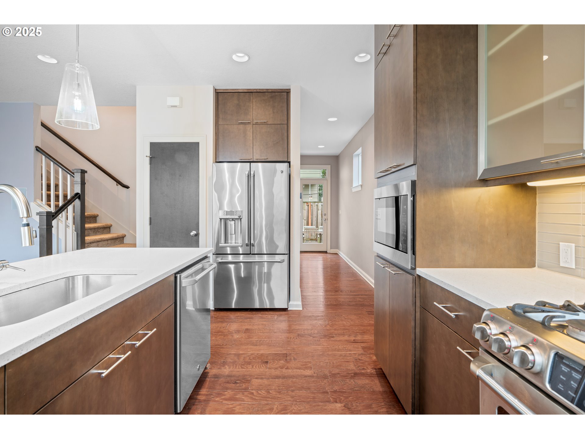 3305 SE 11TH AVE