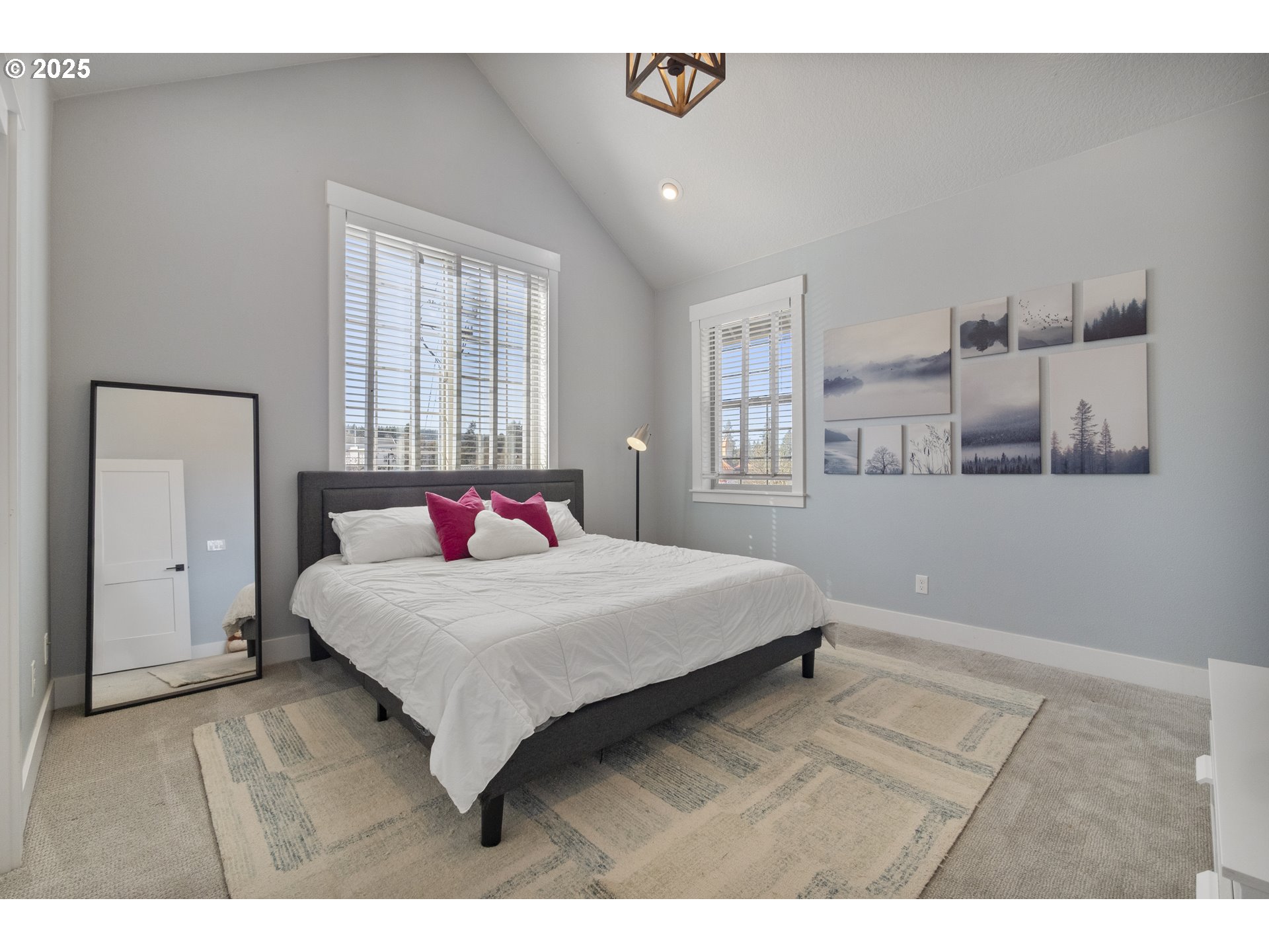2113 WILLAMETTE FALLS DR