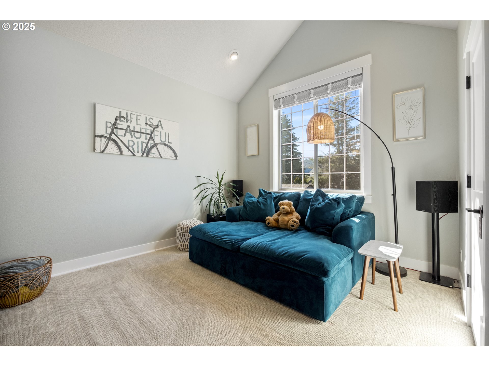 2113 WILLAMETTE FALLS DR