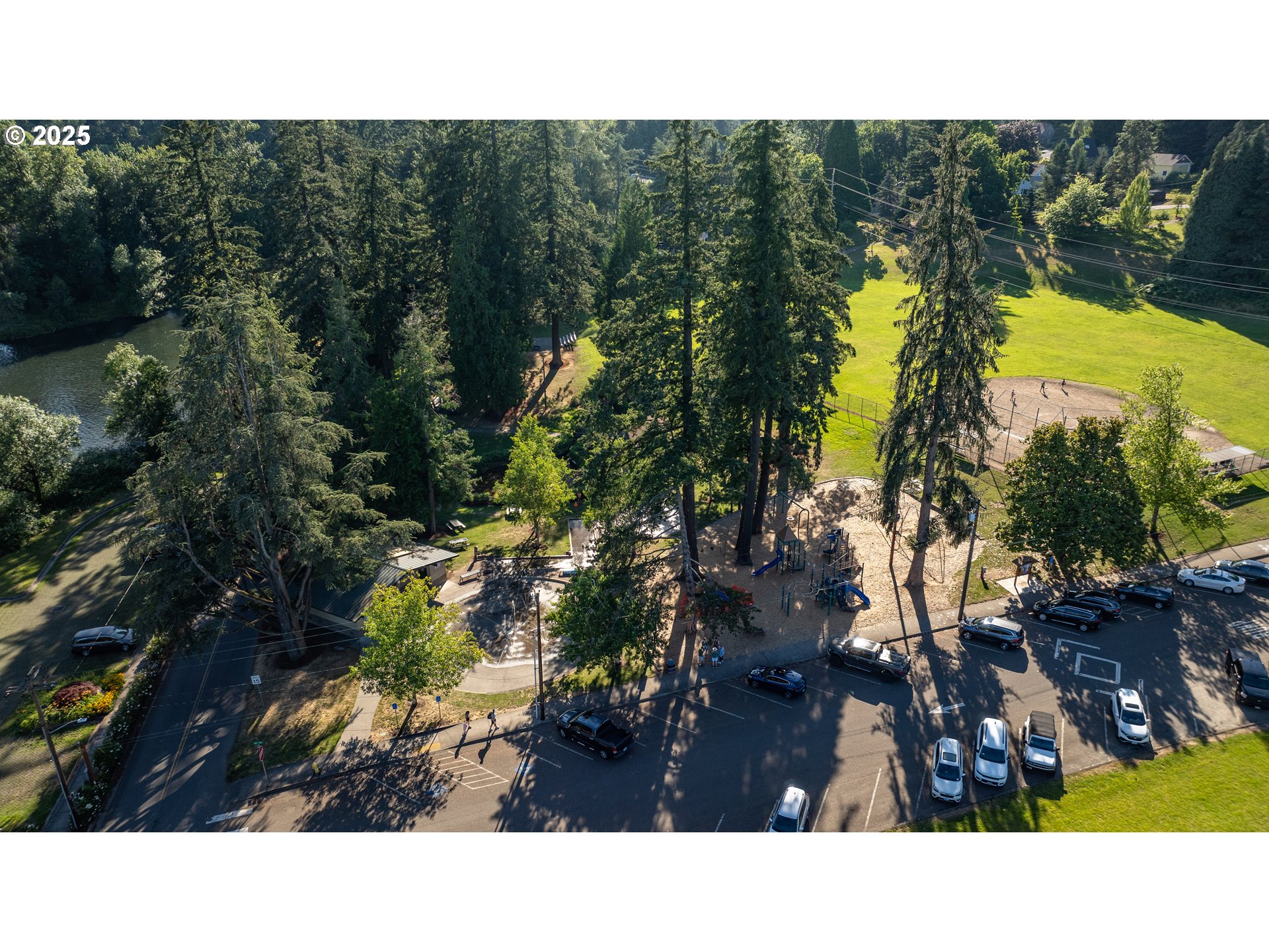 2113 WILLAMETTE FALLS DR
