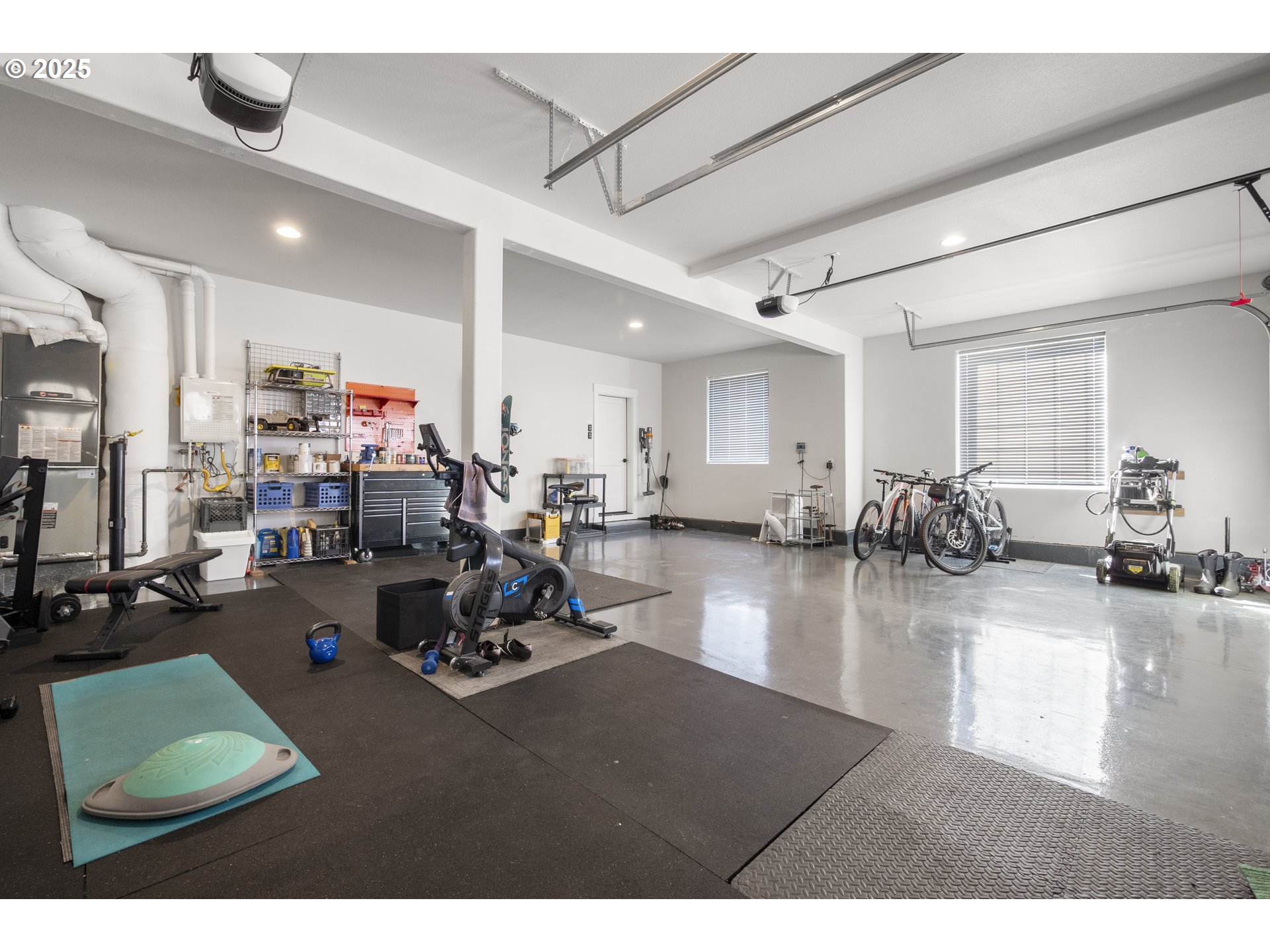 2113 WILLAMETTE FALLS DR