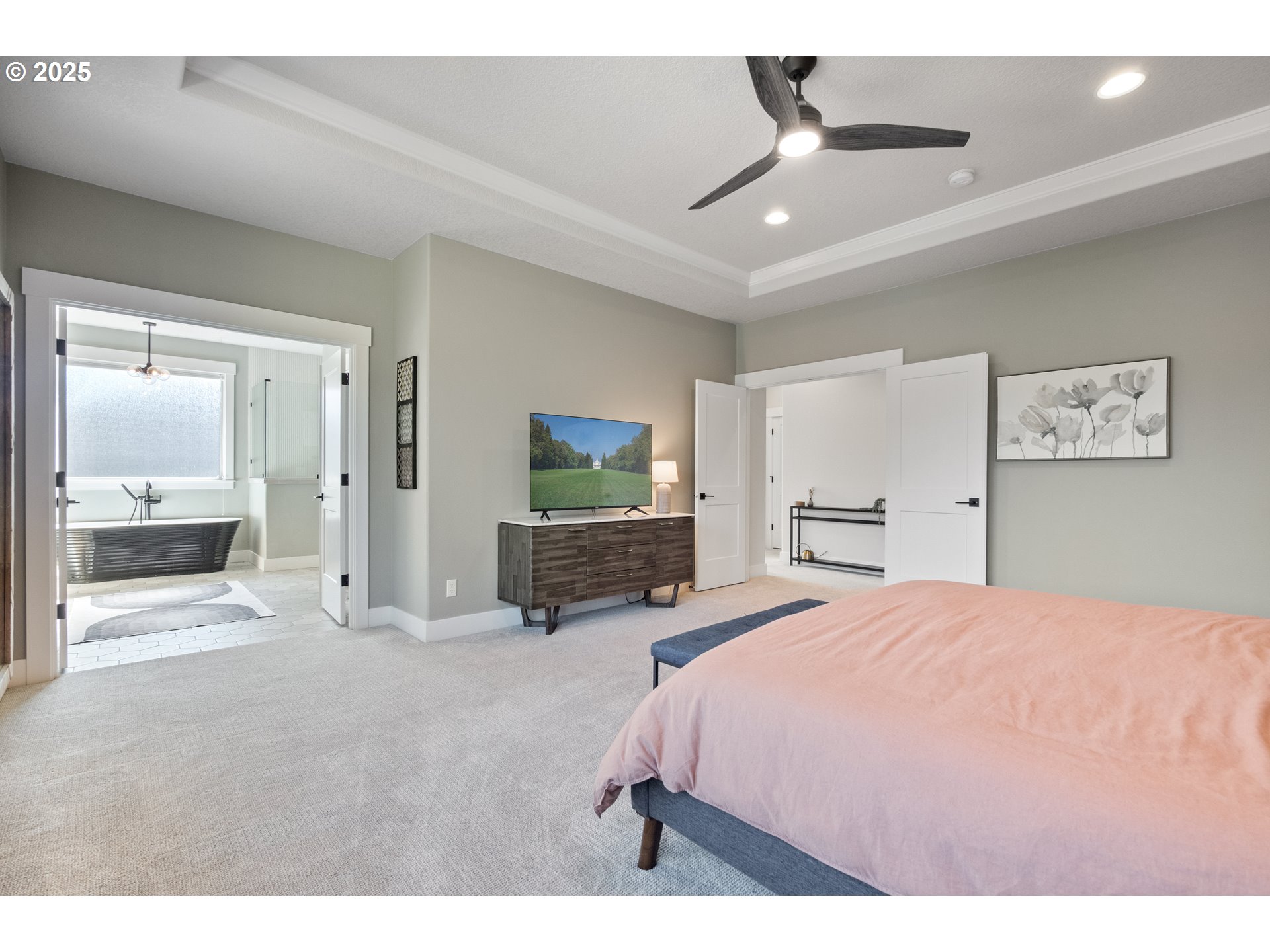 2113 WILLAMETTE FALLS DR