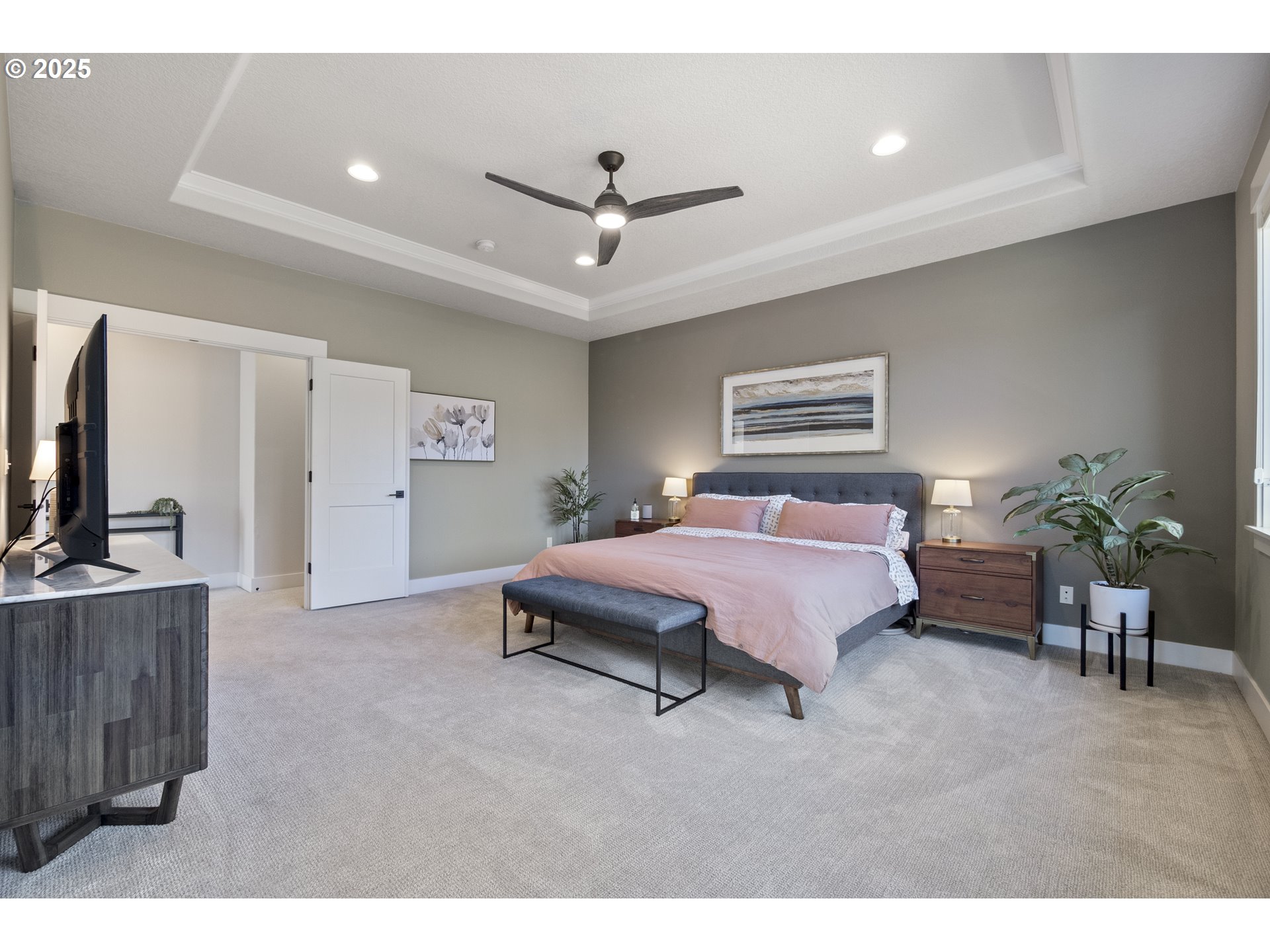 2113 WILLAMETTE FALLS DR
