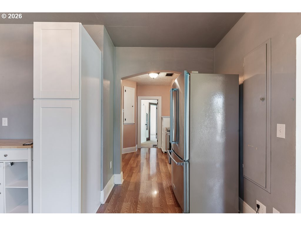 173 PIONEER AVE