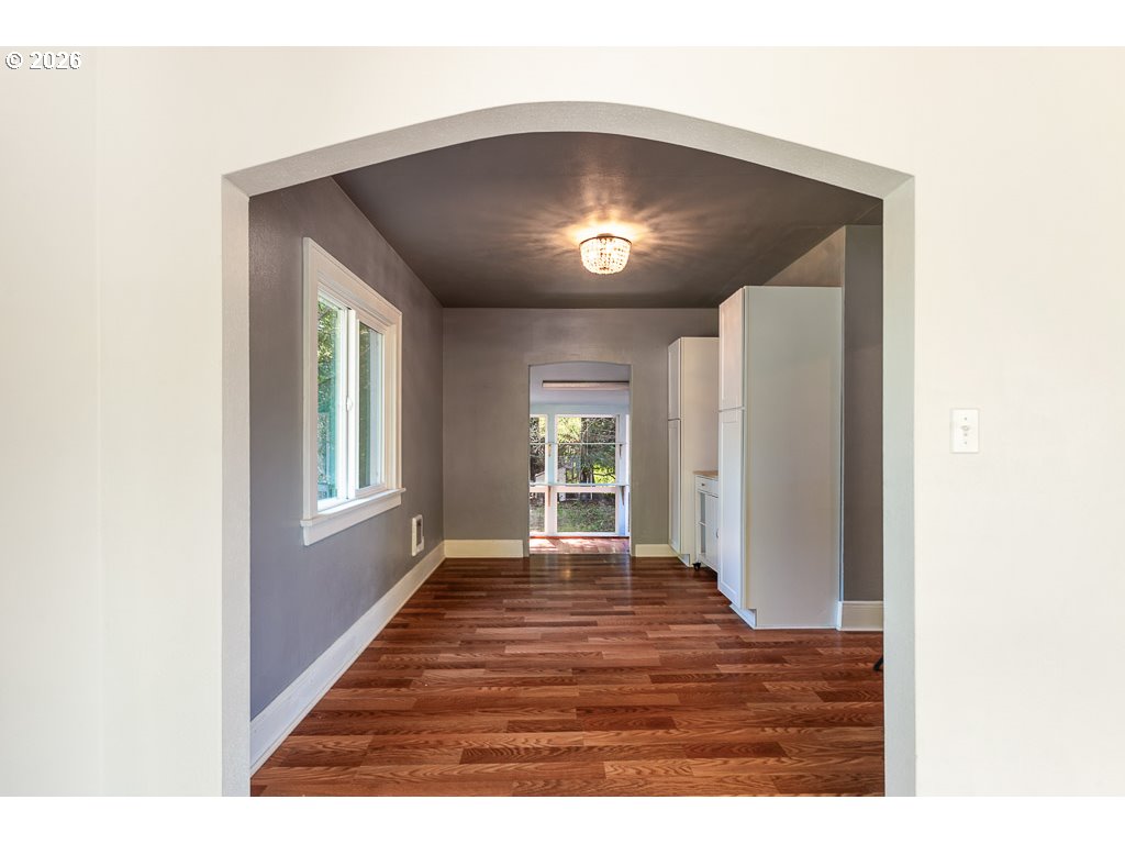 173 PIONEER AVE