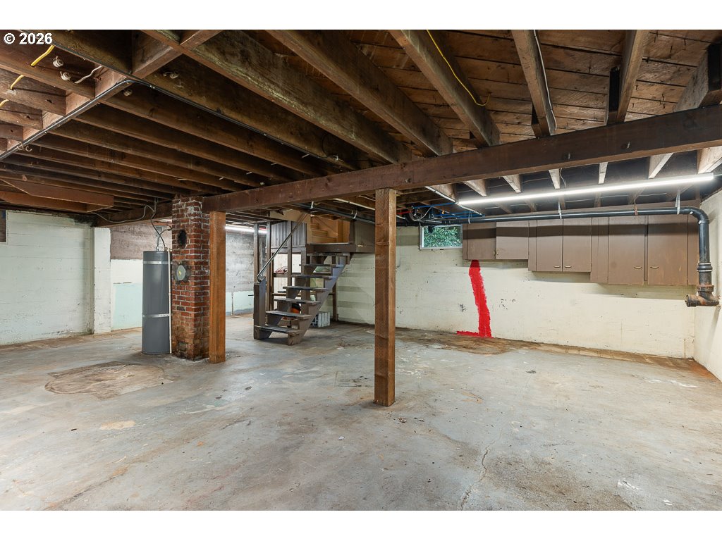 173 PIONEER AVE