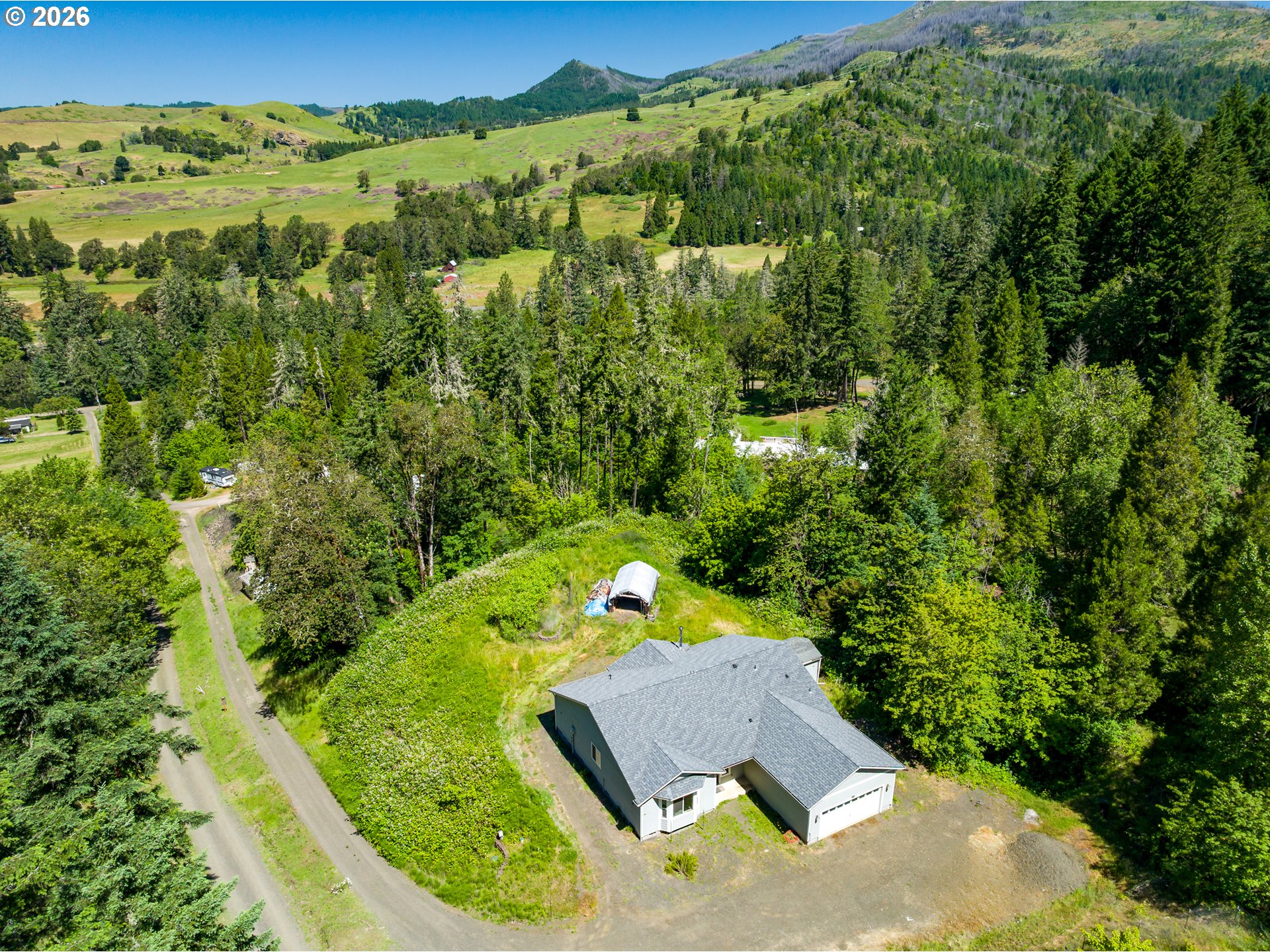 781 LONE ROCK RD
