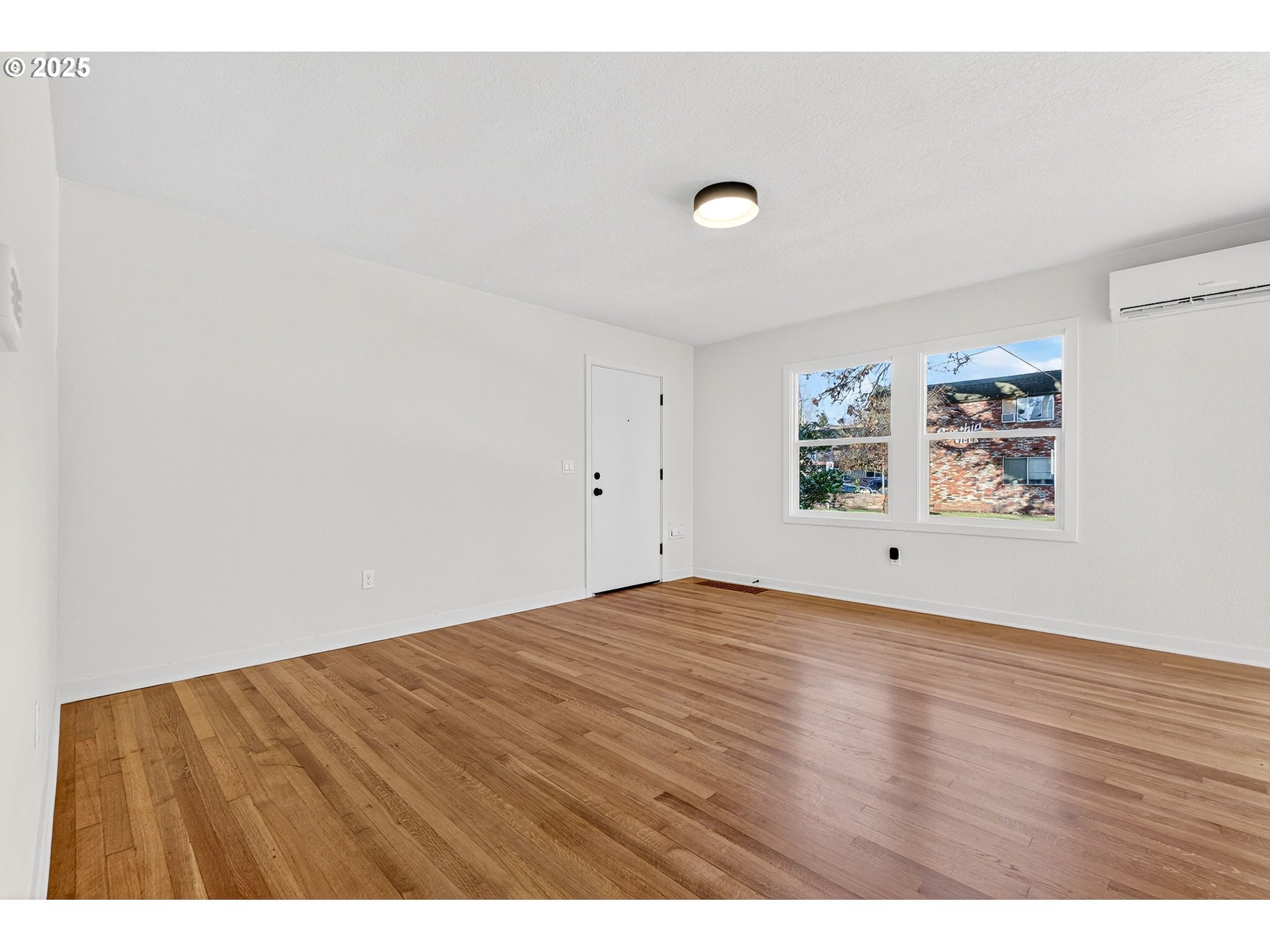 2938 SE WASHINGTON ST