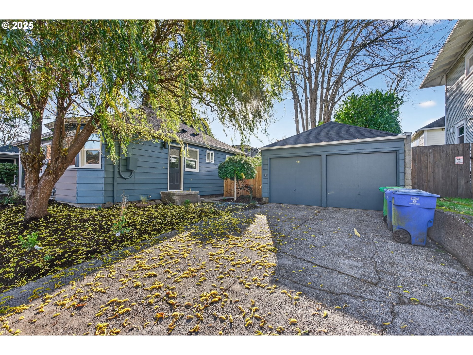 2938 SE WASHINGTON ST