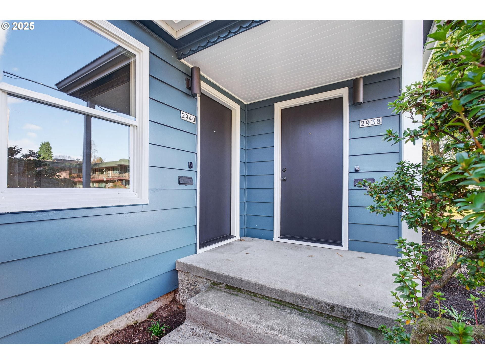 2938 SE WASHINGTON ST