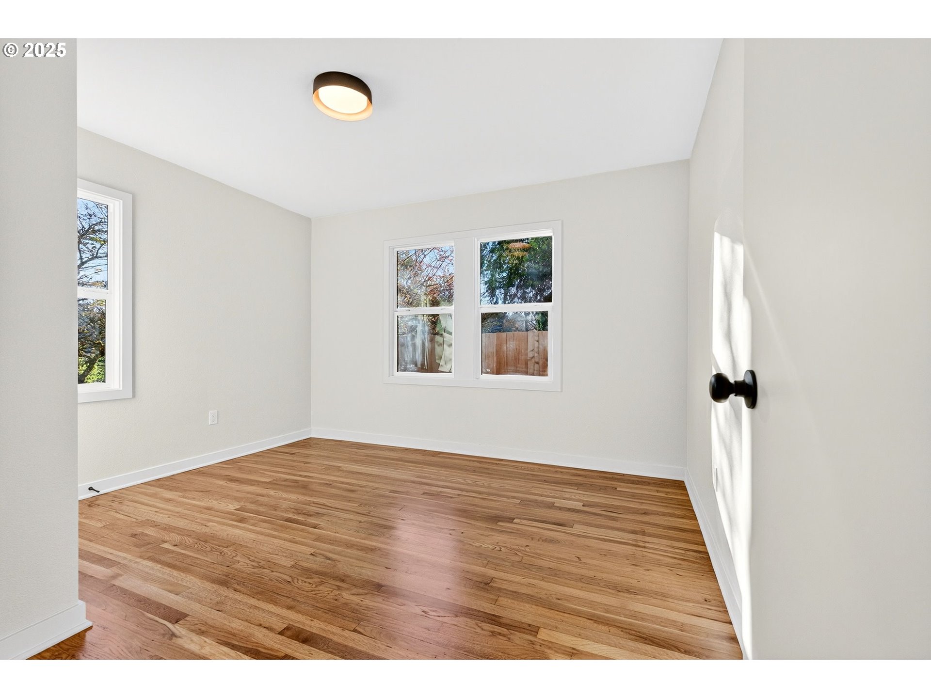 2938 SE WASHINGTON ST