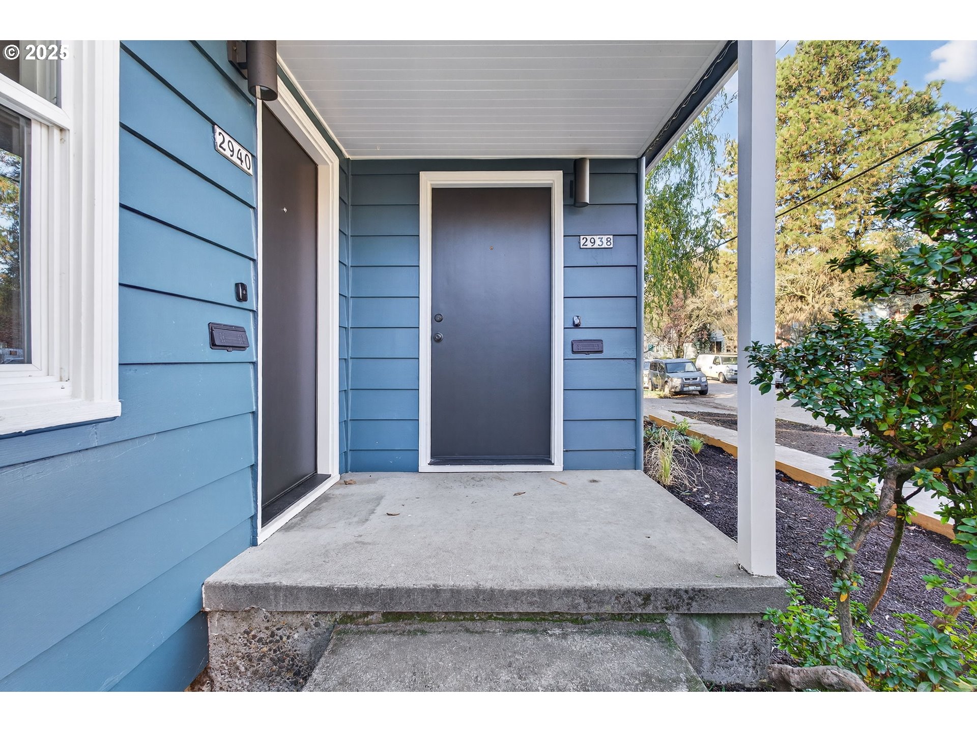 2938 SE WASHINGTON ST