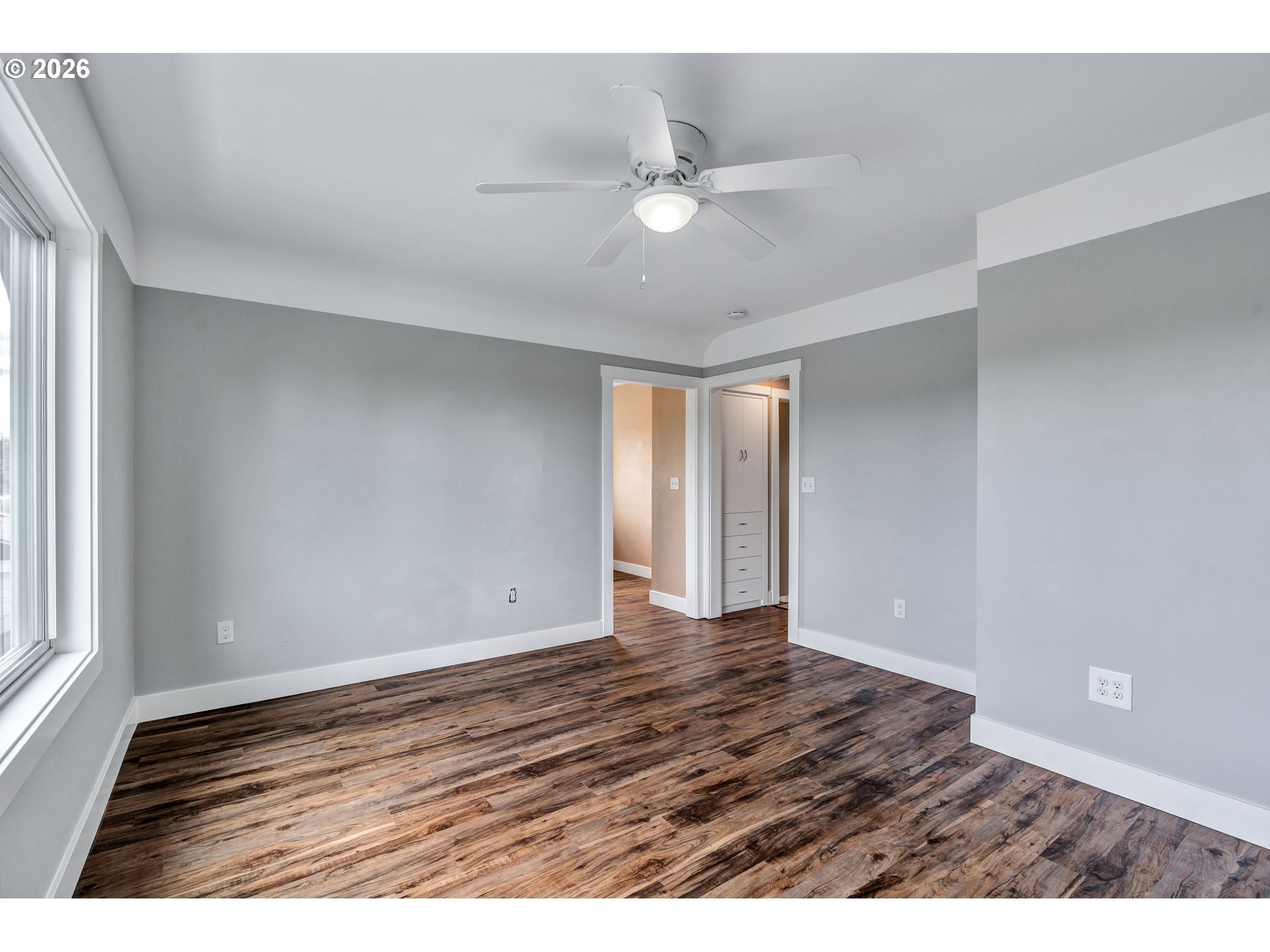 7914 7916 SE MAIN ST