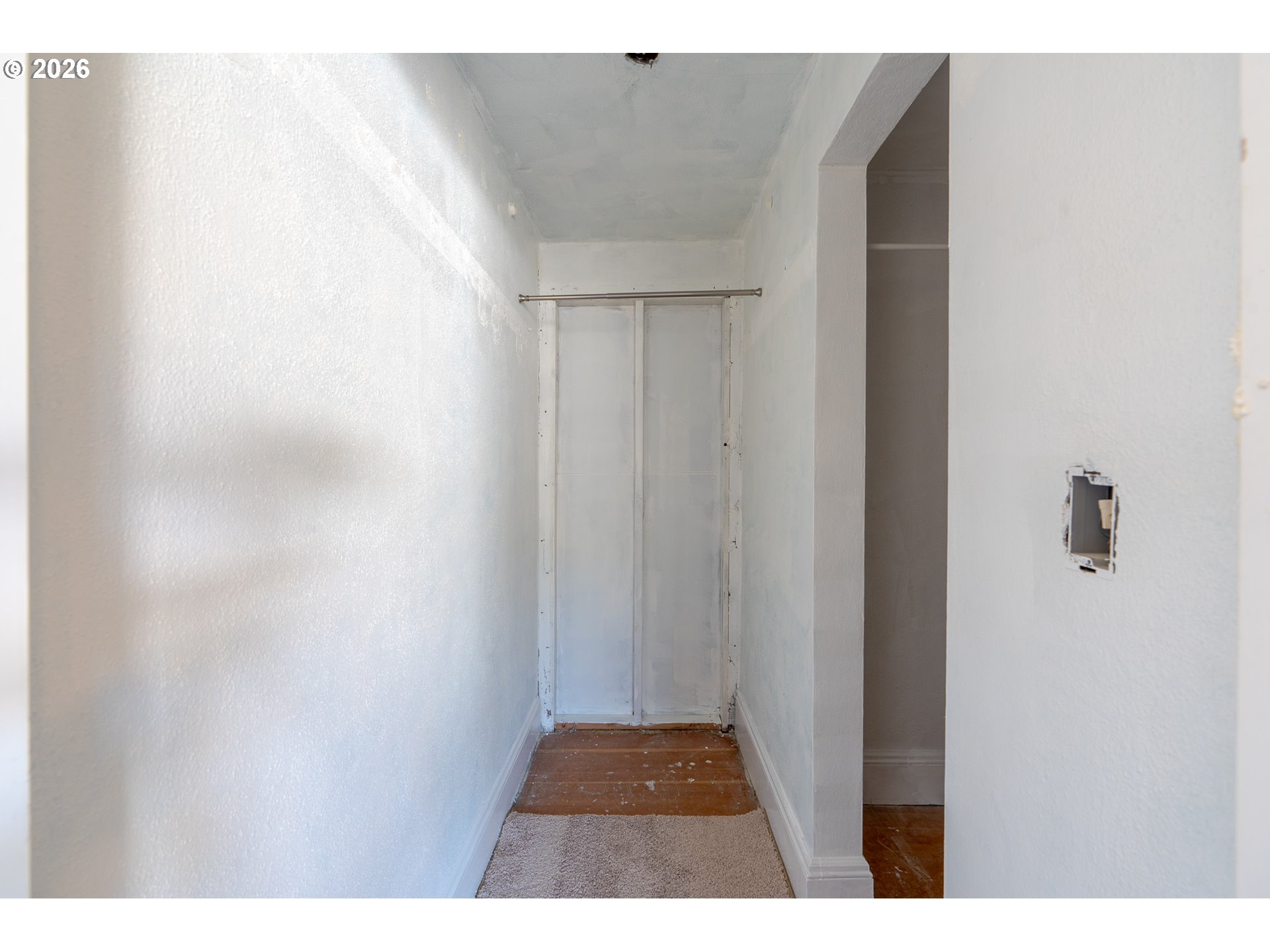 7914 7916 SE MAIN ST
