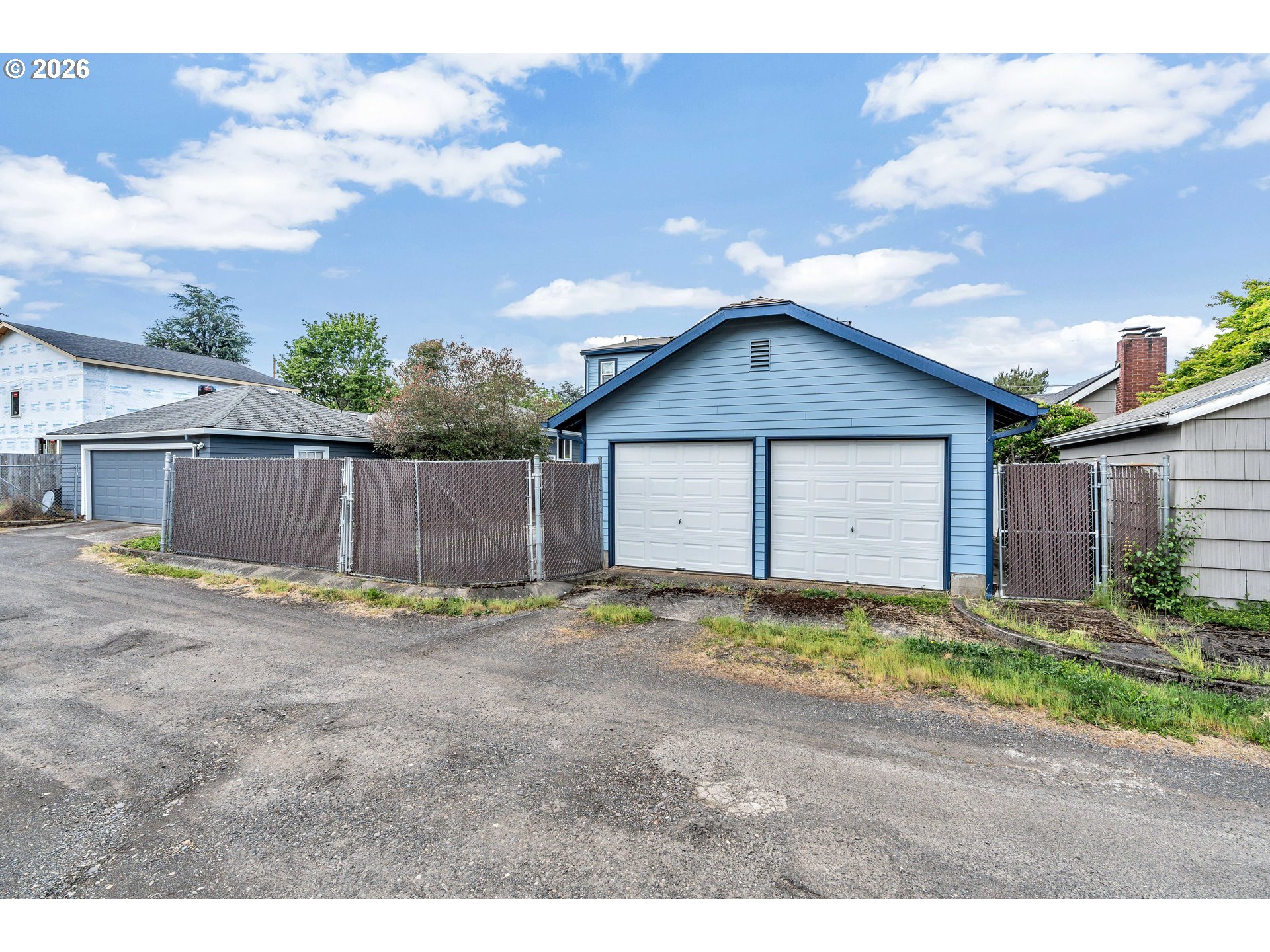 7914 7916 SE MAIN ST