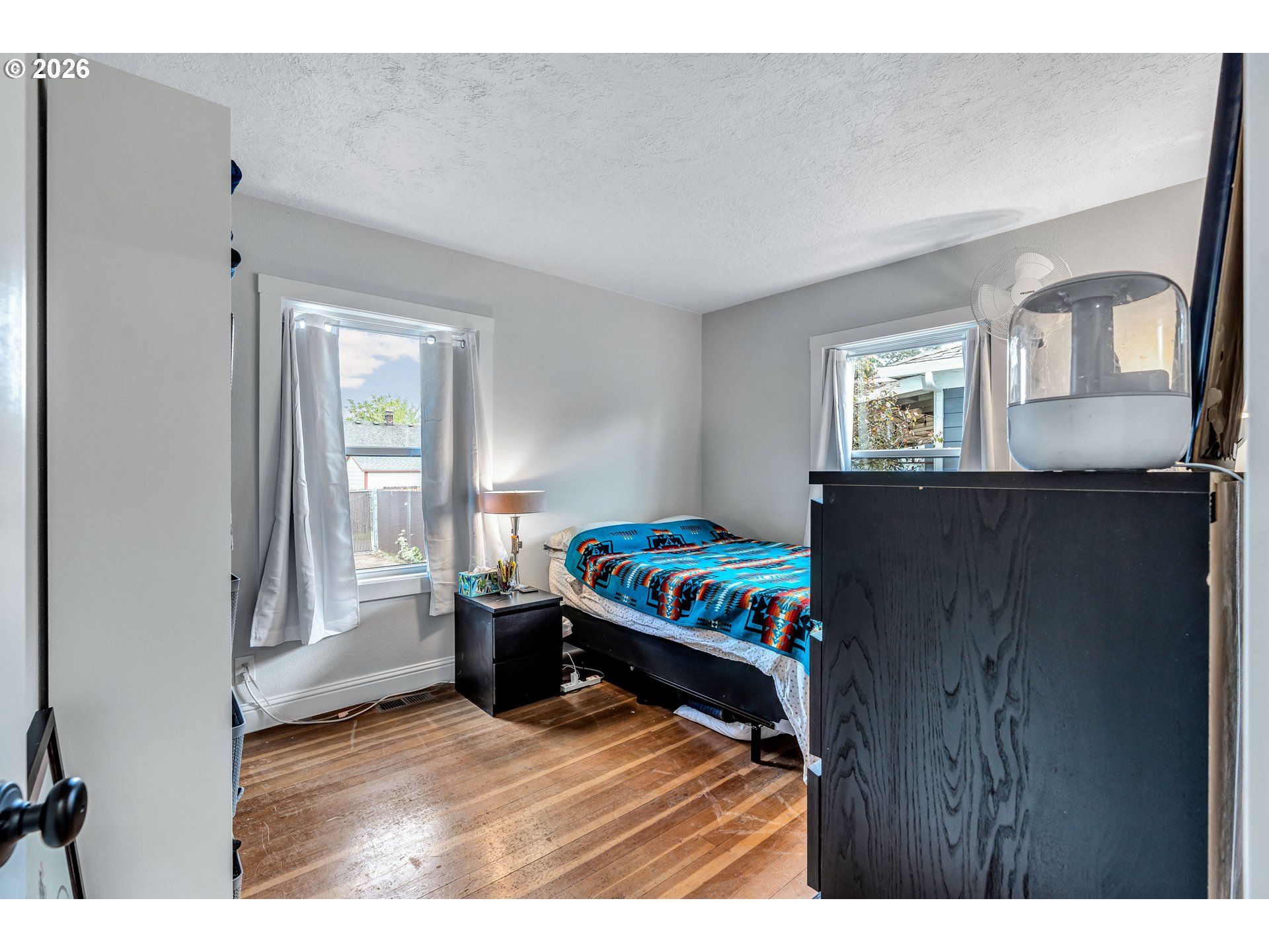 7914 7916 SE MAIN ST