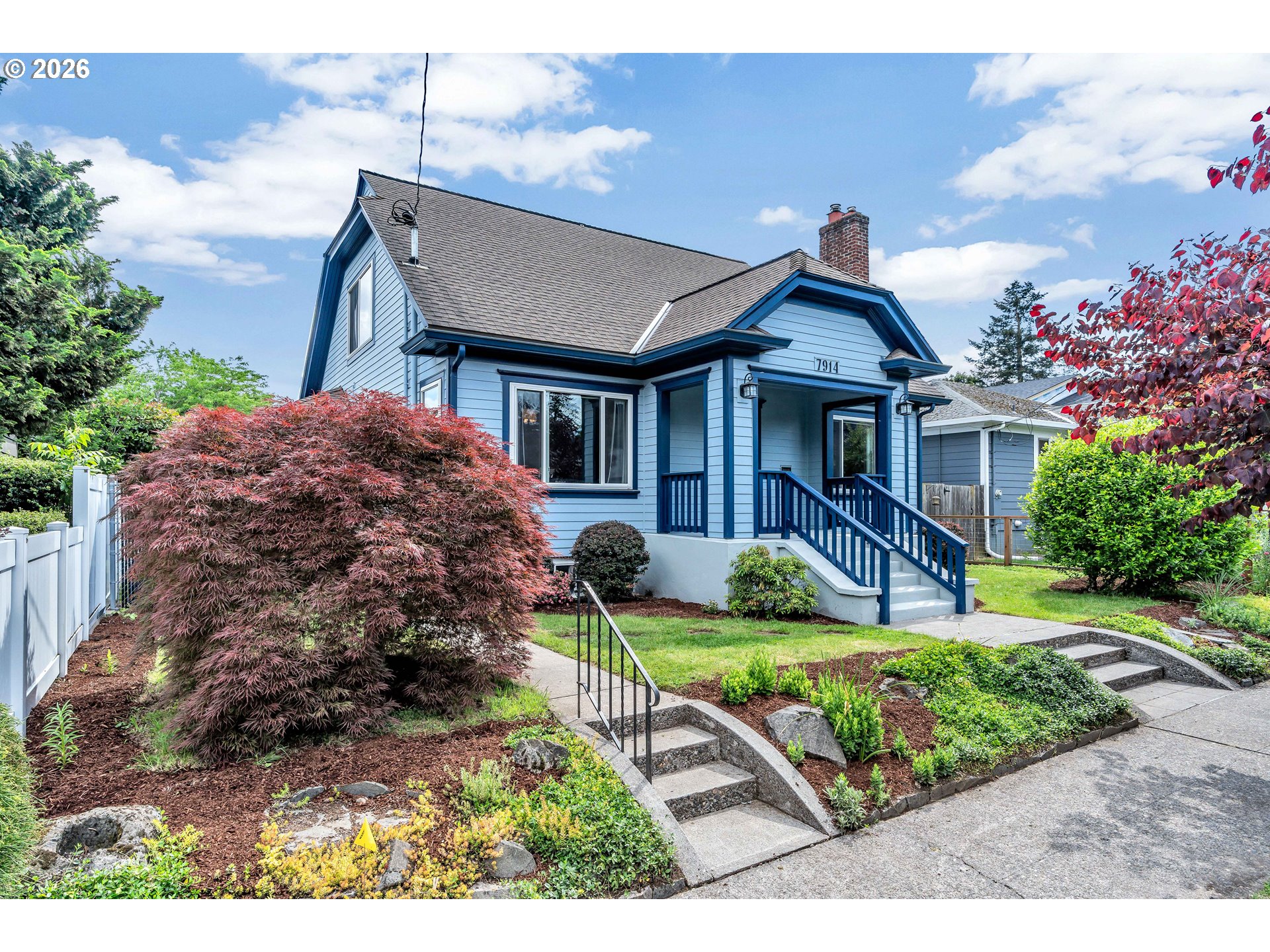 7914 7916 SE MAIN ST