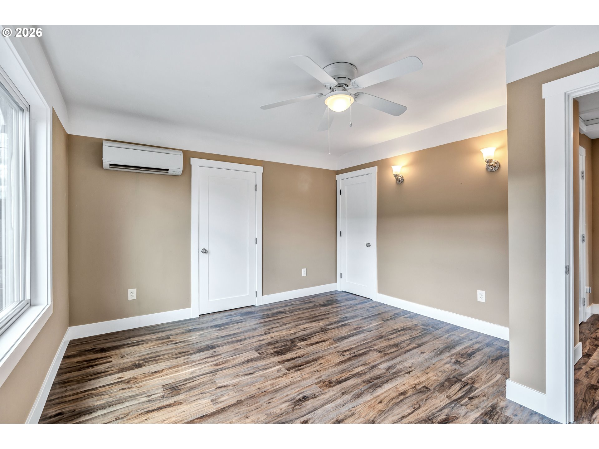 7914 7916 SE MAIN ST