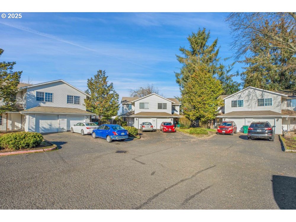 615 N ELLIOTT RD