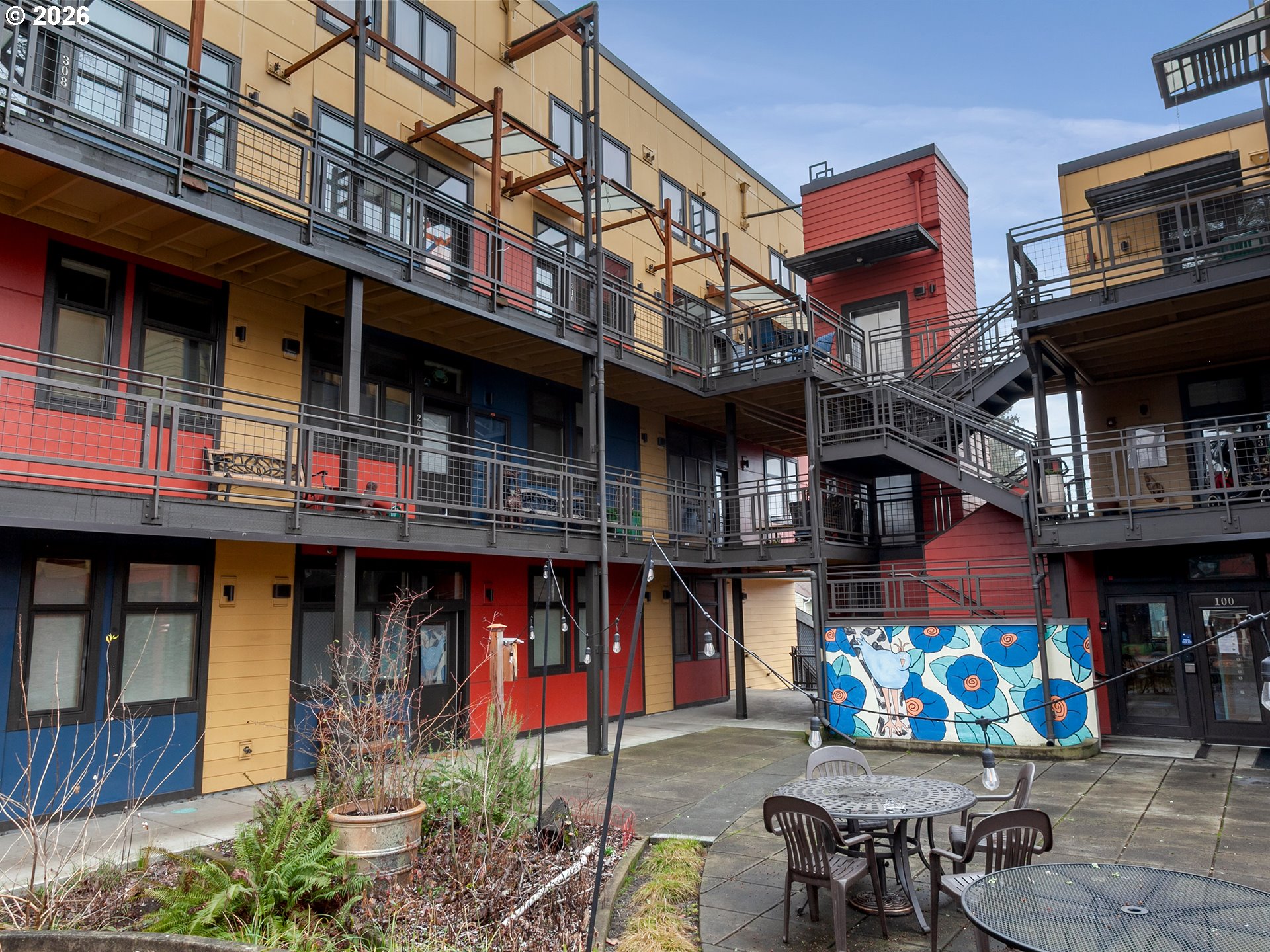 2525 N KILLINGSWORTH ST 310
