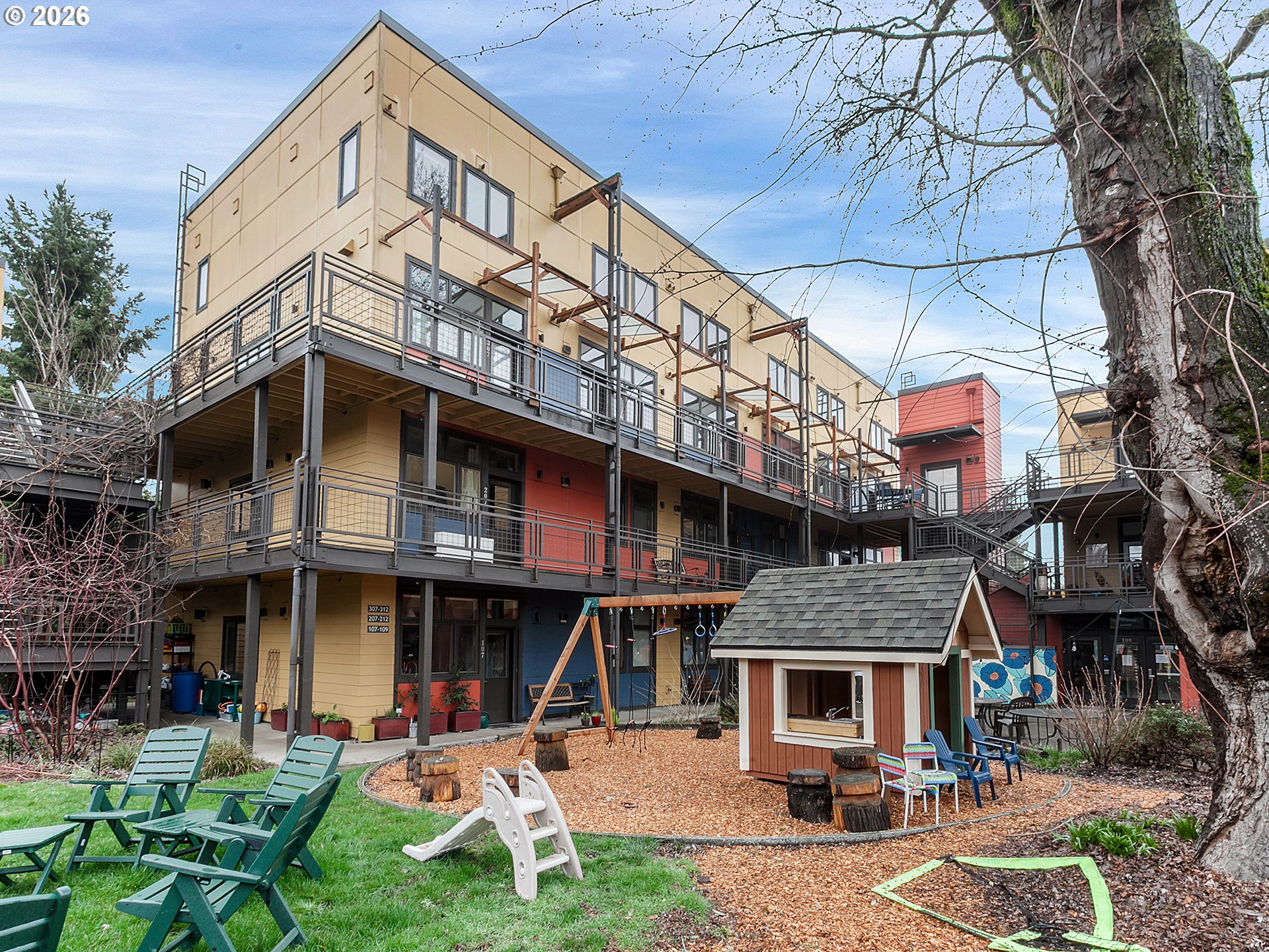 2525 N KILLINGSWORTH ST 310