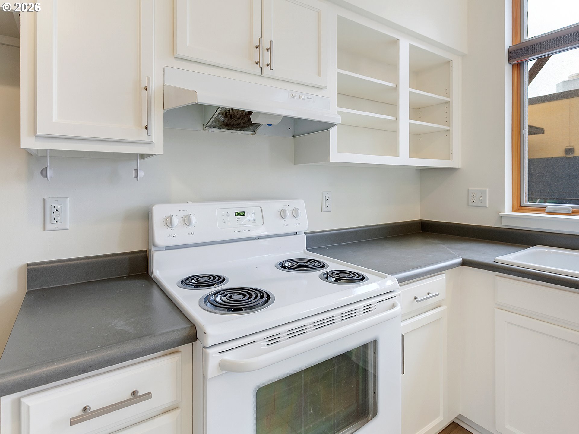 2525 N KILLINGSWORTH ST 310