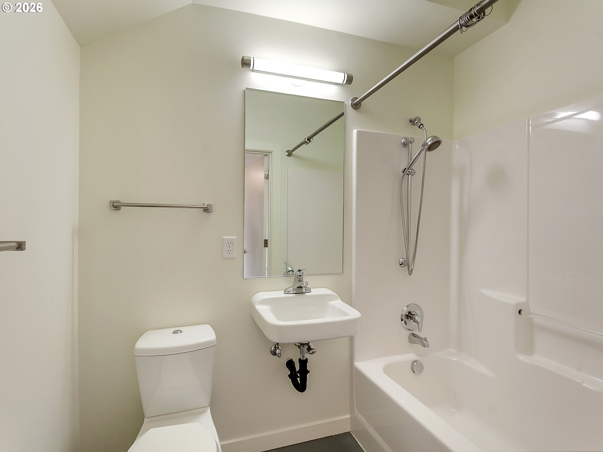 2525 N KILLINGSWORTH ST 310