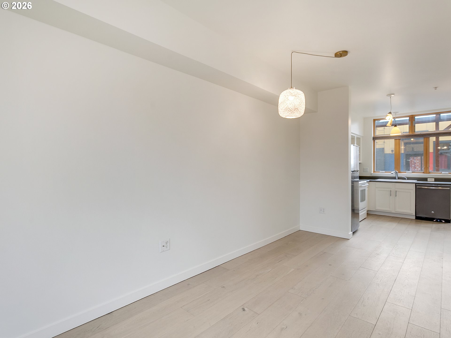 2525 N KILLINGSWORTH ST 310