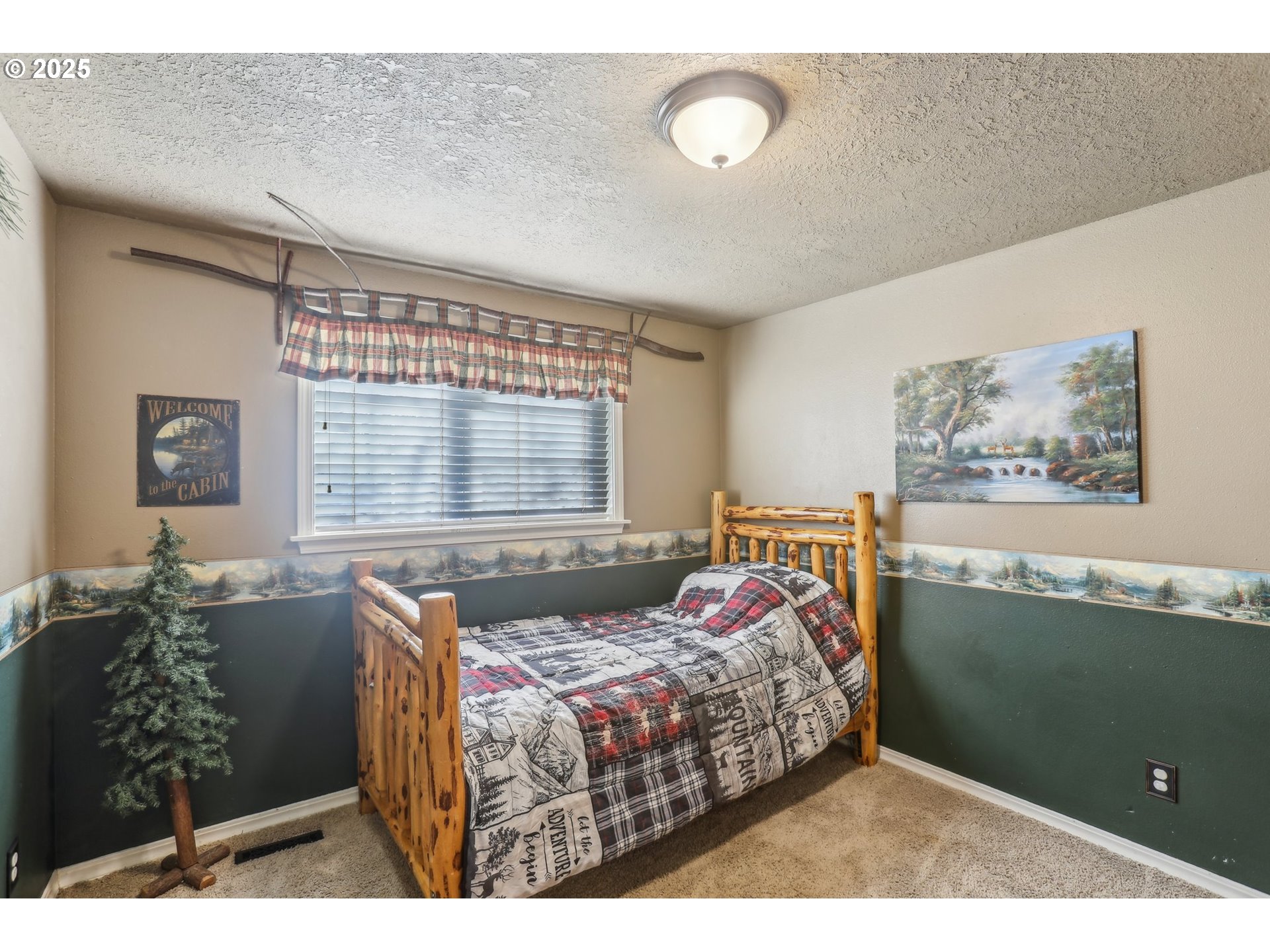 385 FIR ST, Mt. Angel