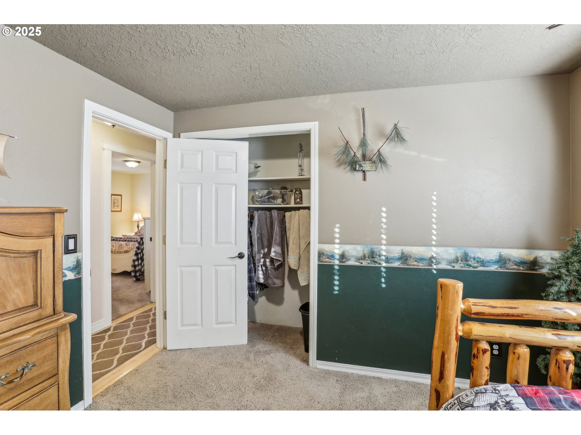385 FIR ST, Mt. Angel