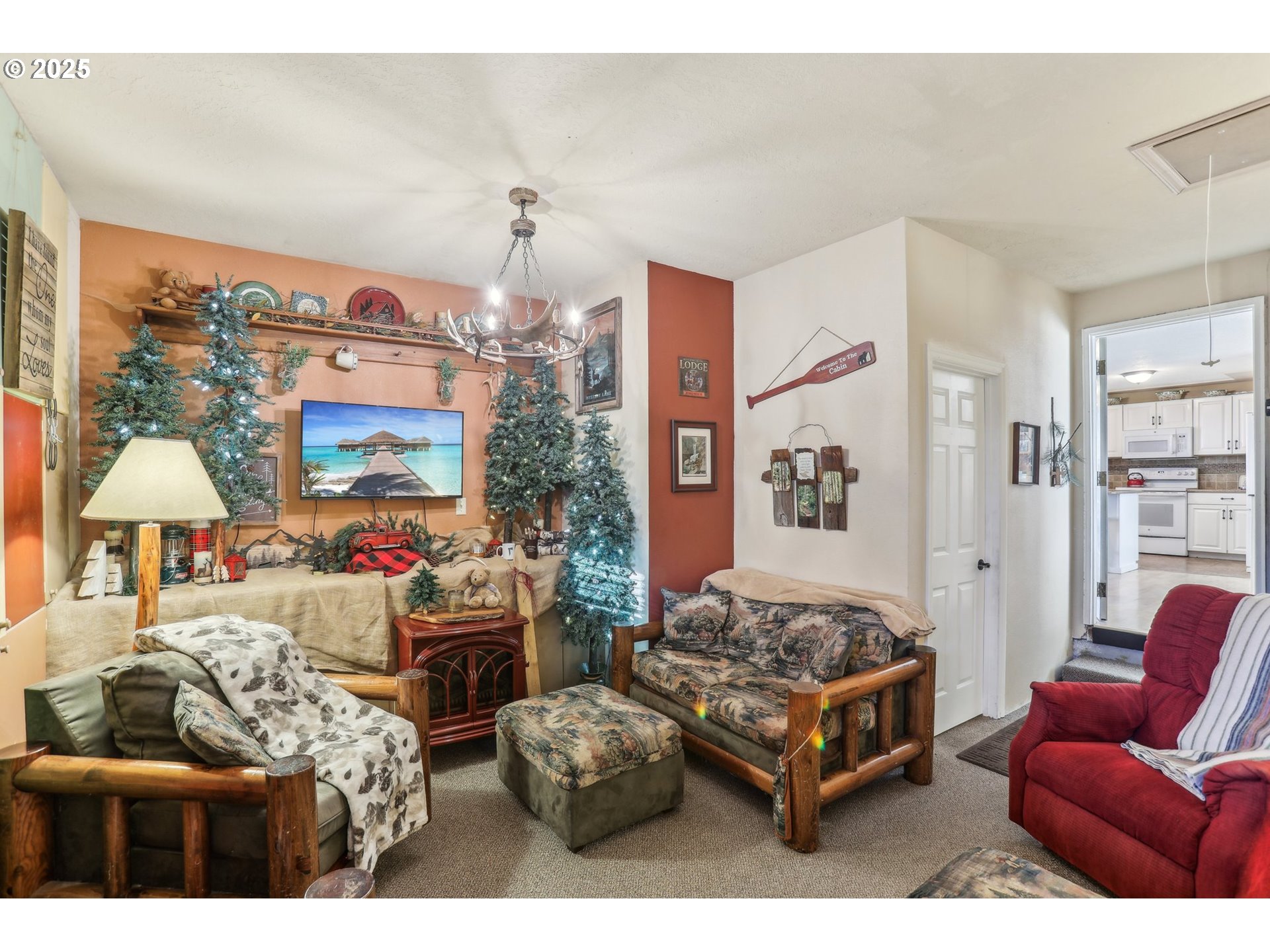 385 FIR ST, Mt. Angel