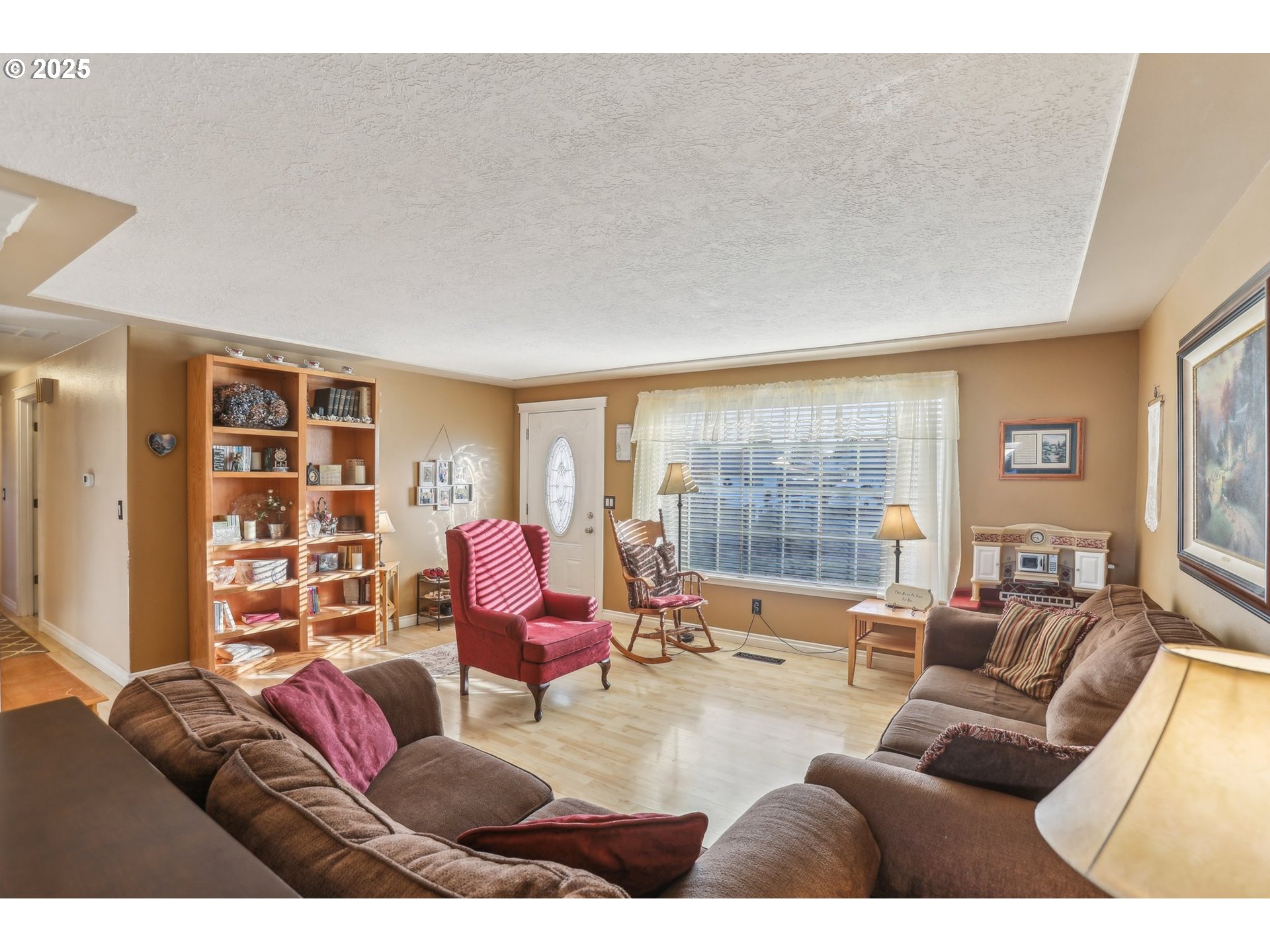 385 FIR ST, Mt. Angel