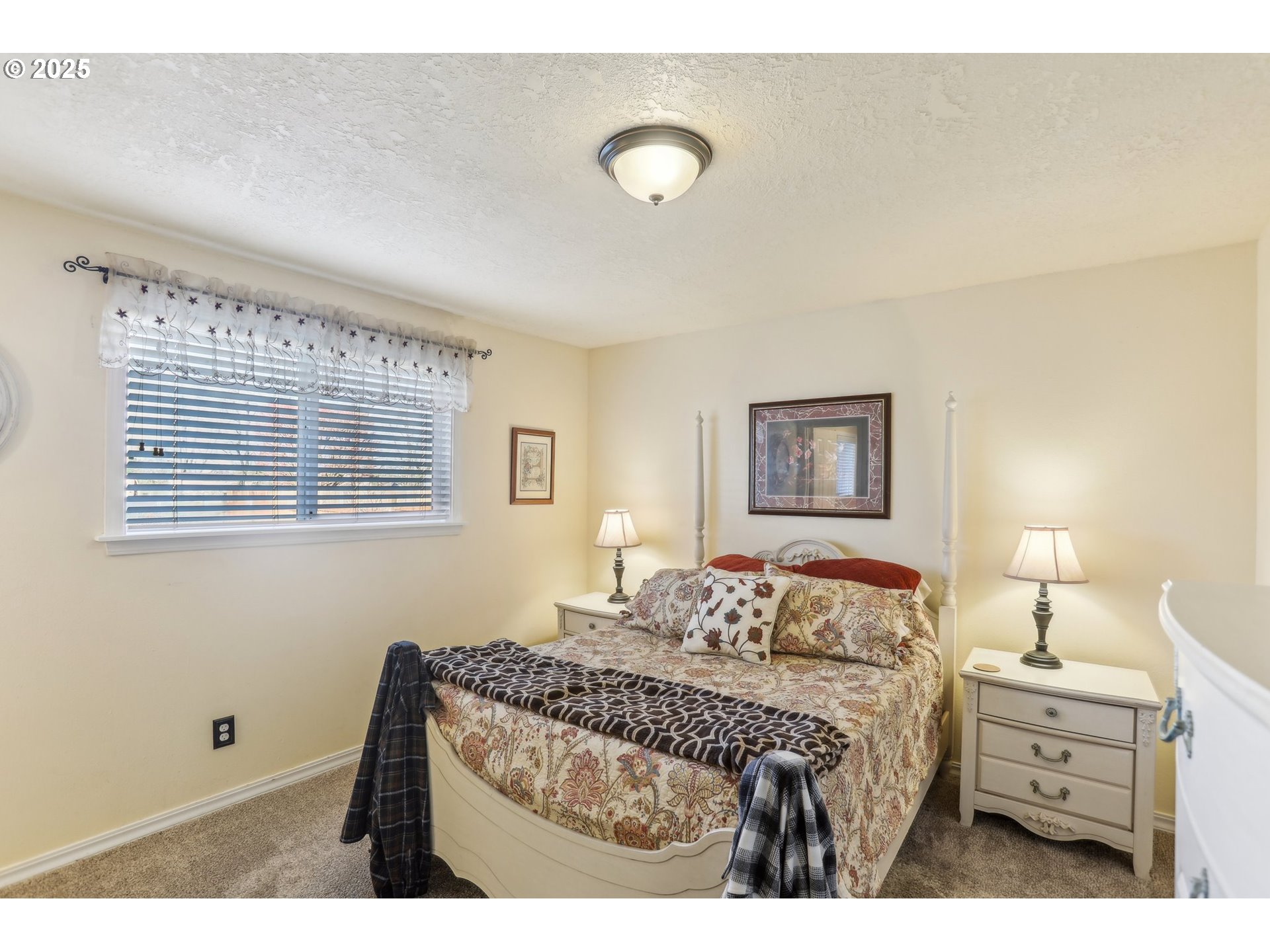385 FIR ST, Mt. Angel