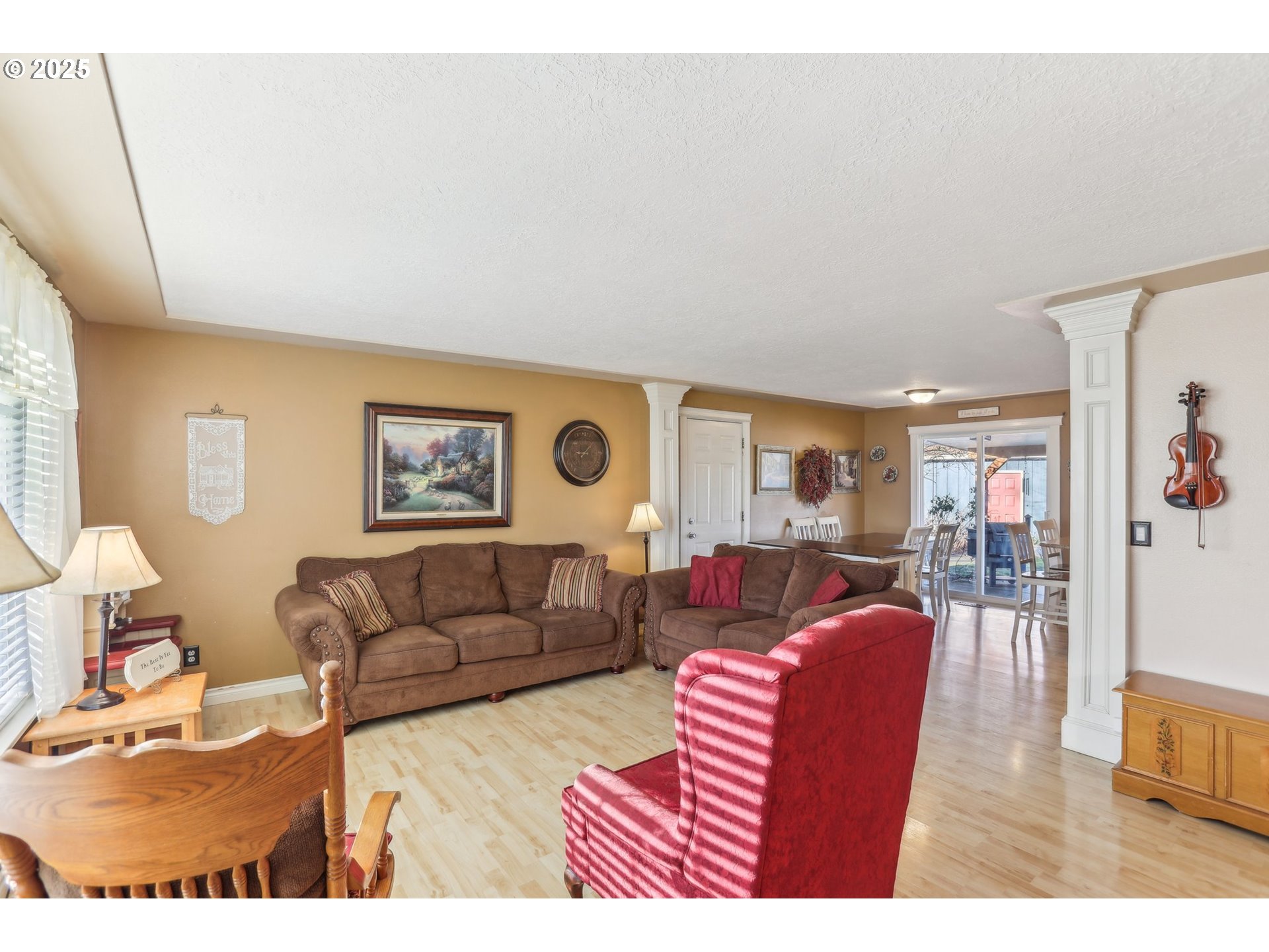 385 FIR ST, Mt. Angel