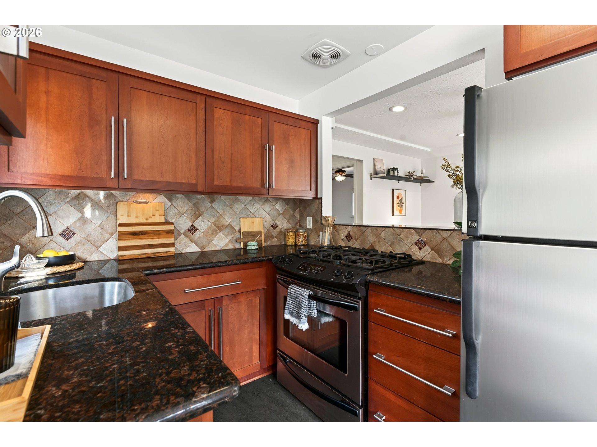 5807 NE 10TH AVE 108