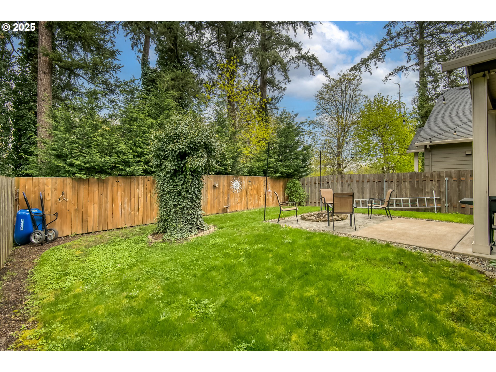 619 DEPOT ST, Fairview