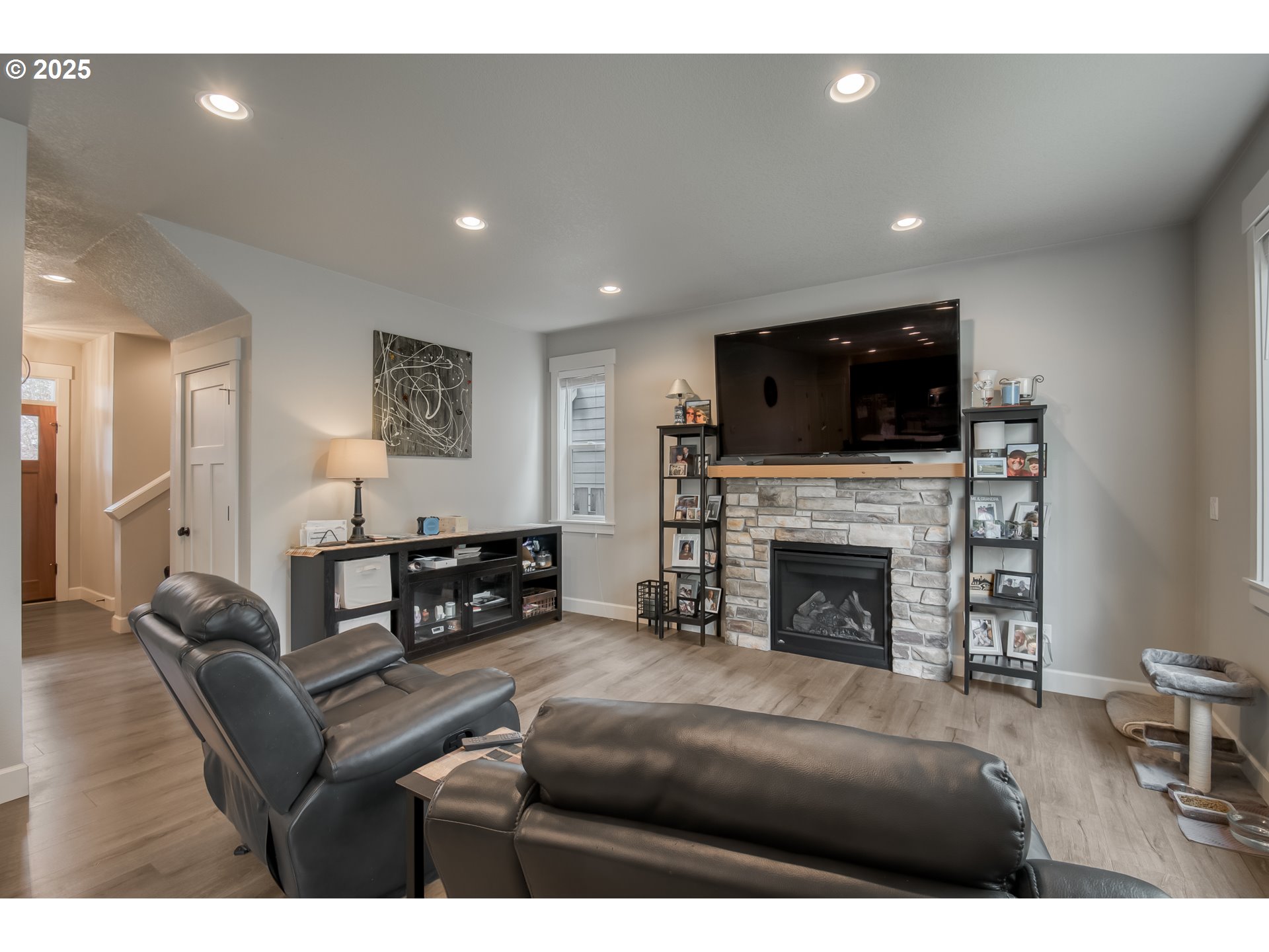 619 DEPOT ST, Fairview