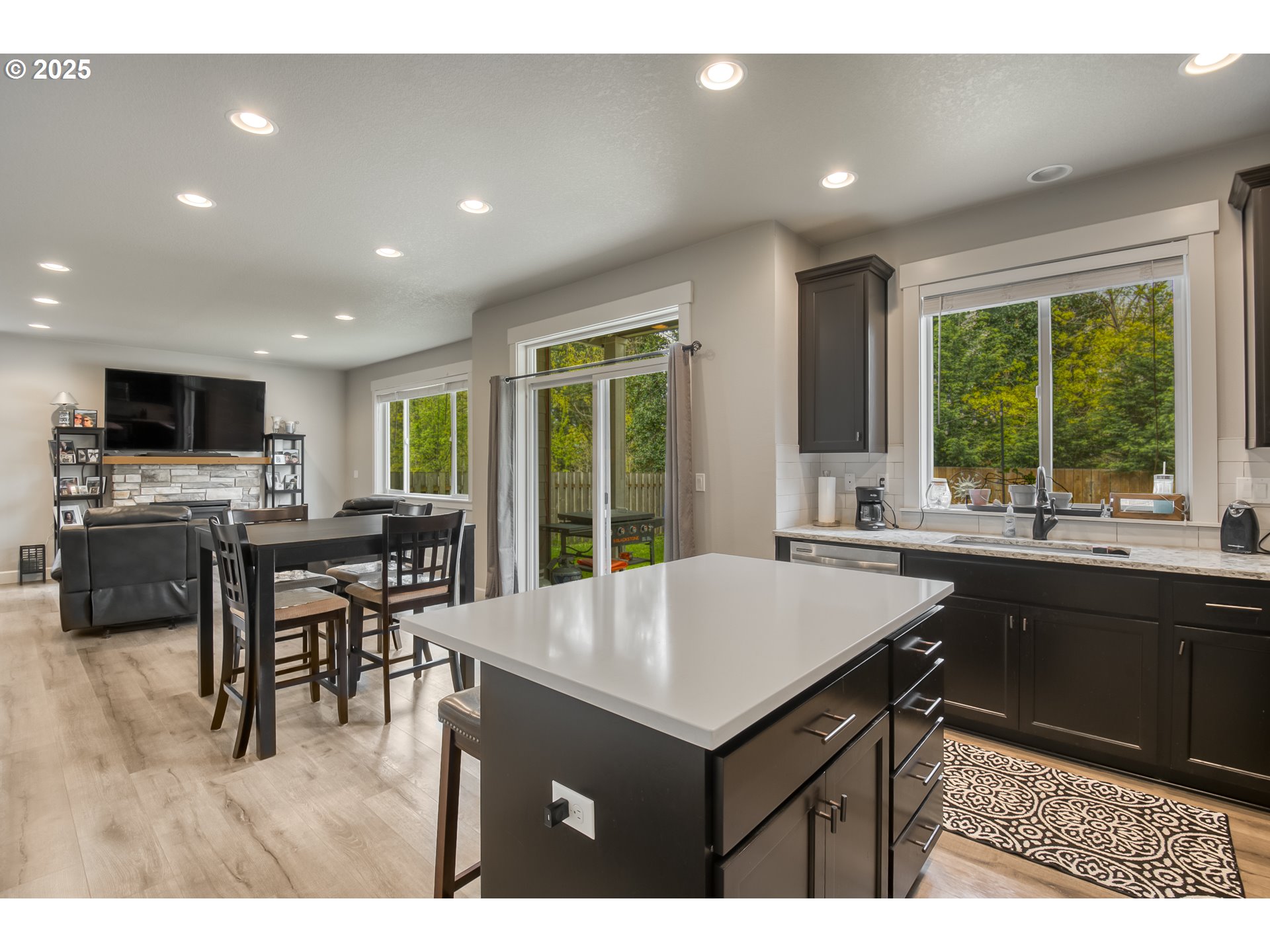 619 DEPOT ST, Fairview