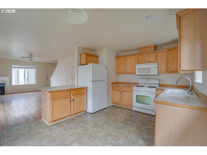 4000 NE 109TH AVE 53