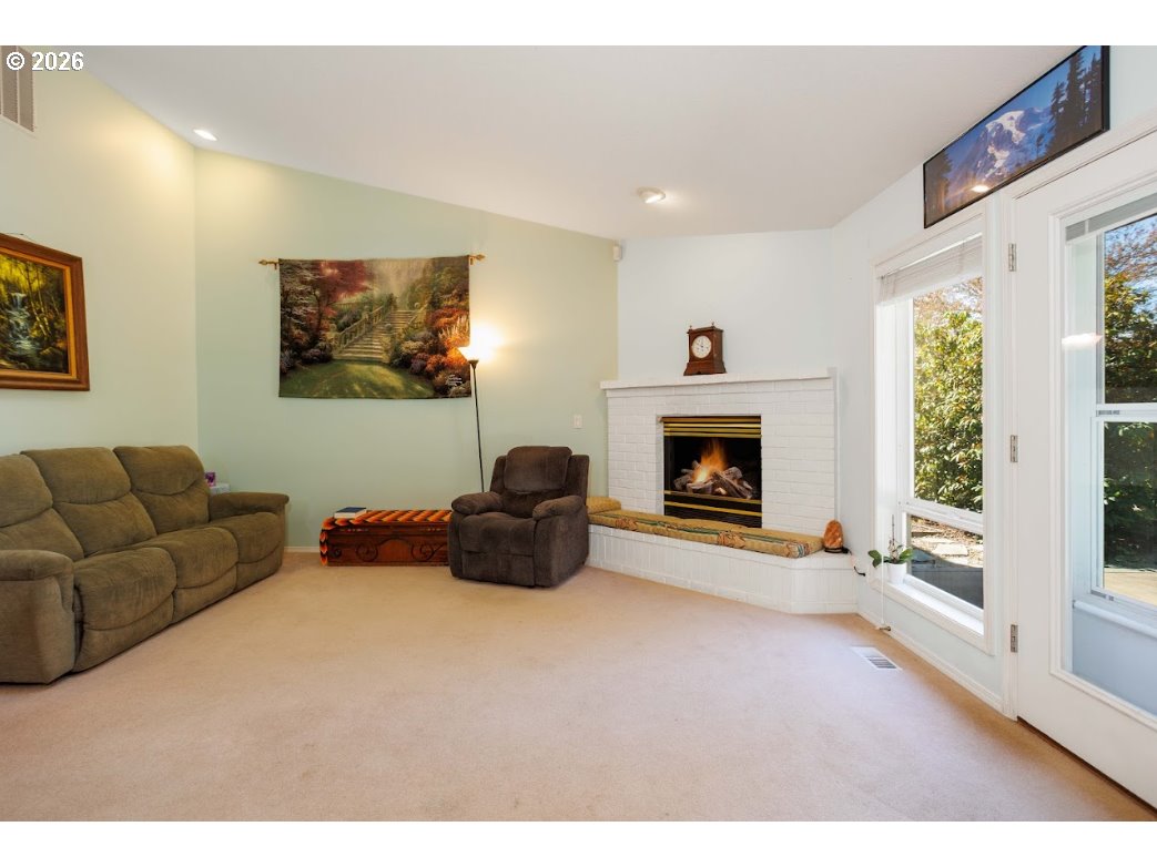 2115 S 26TH AVE