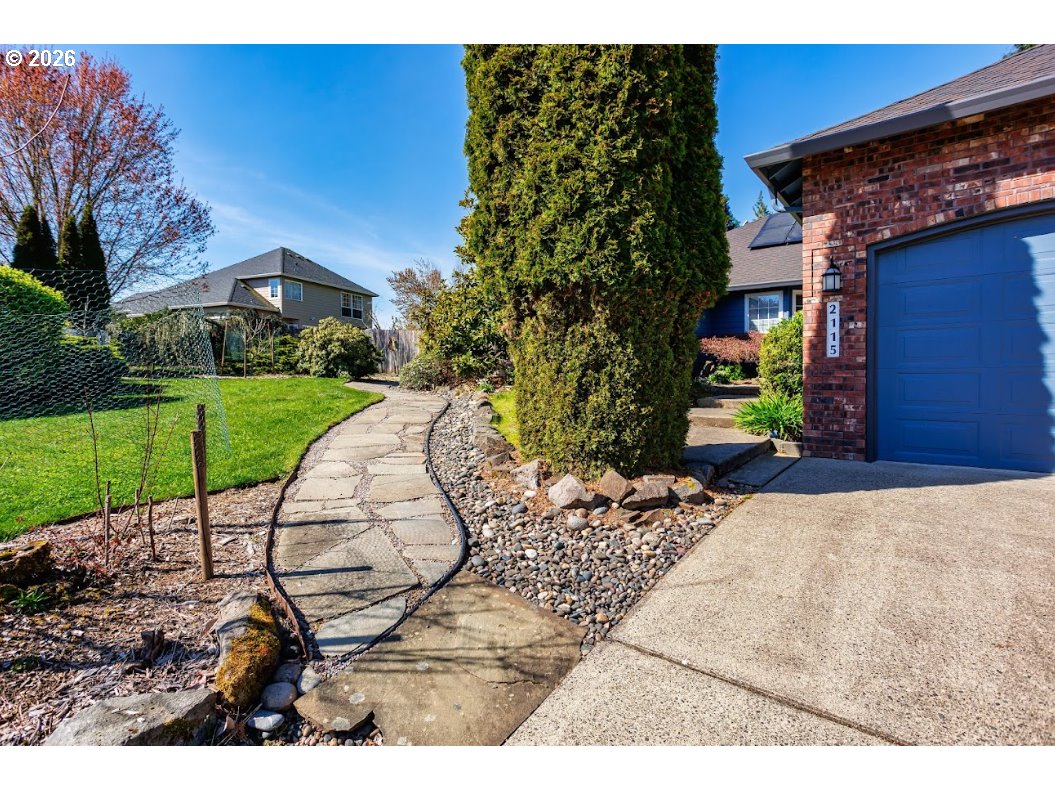 2115 S 26TH AVE
