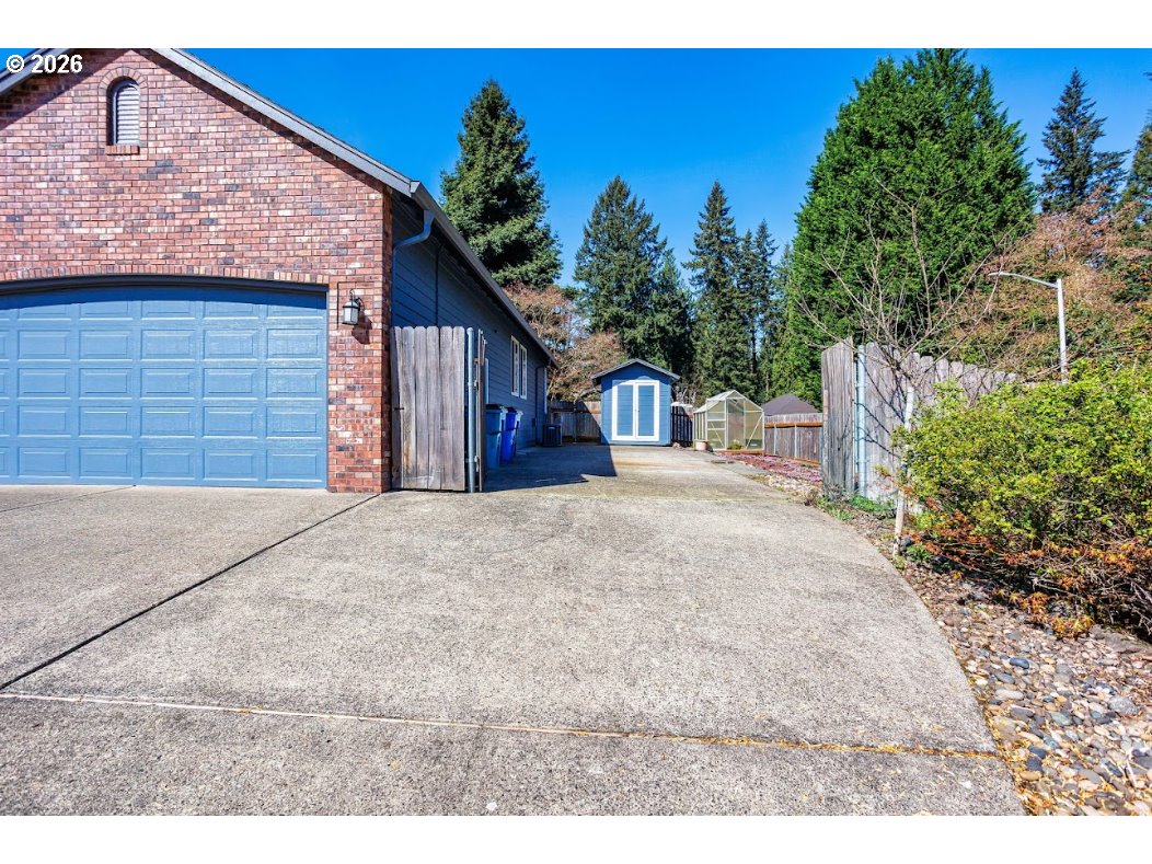 2115 S 26TH AVE