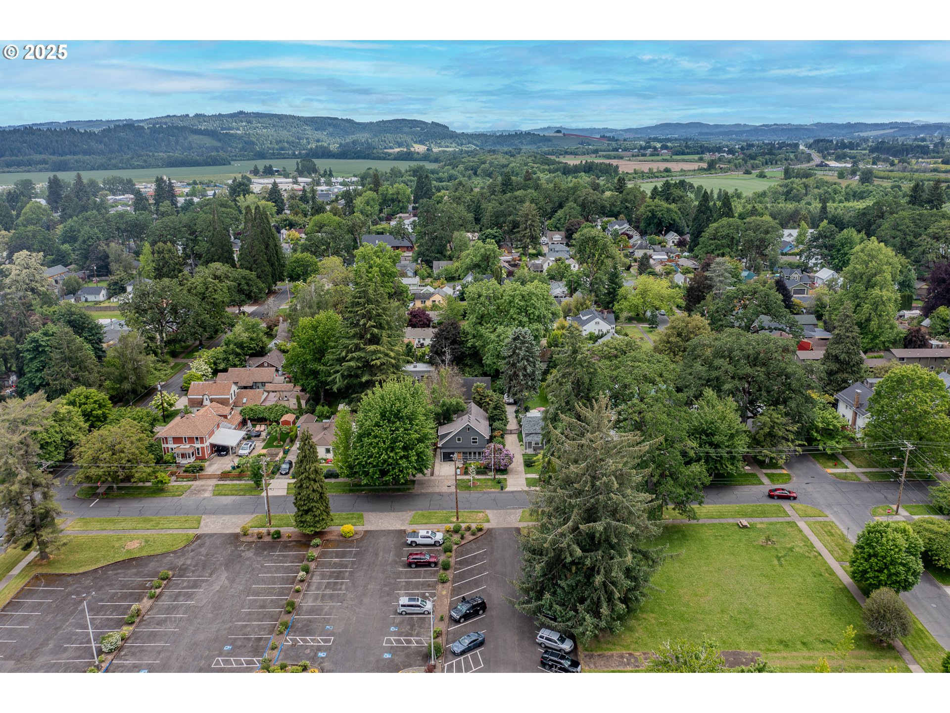 2220 17TH AVE