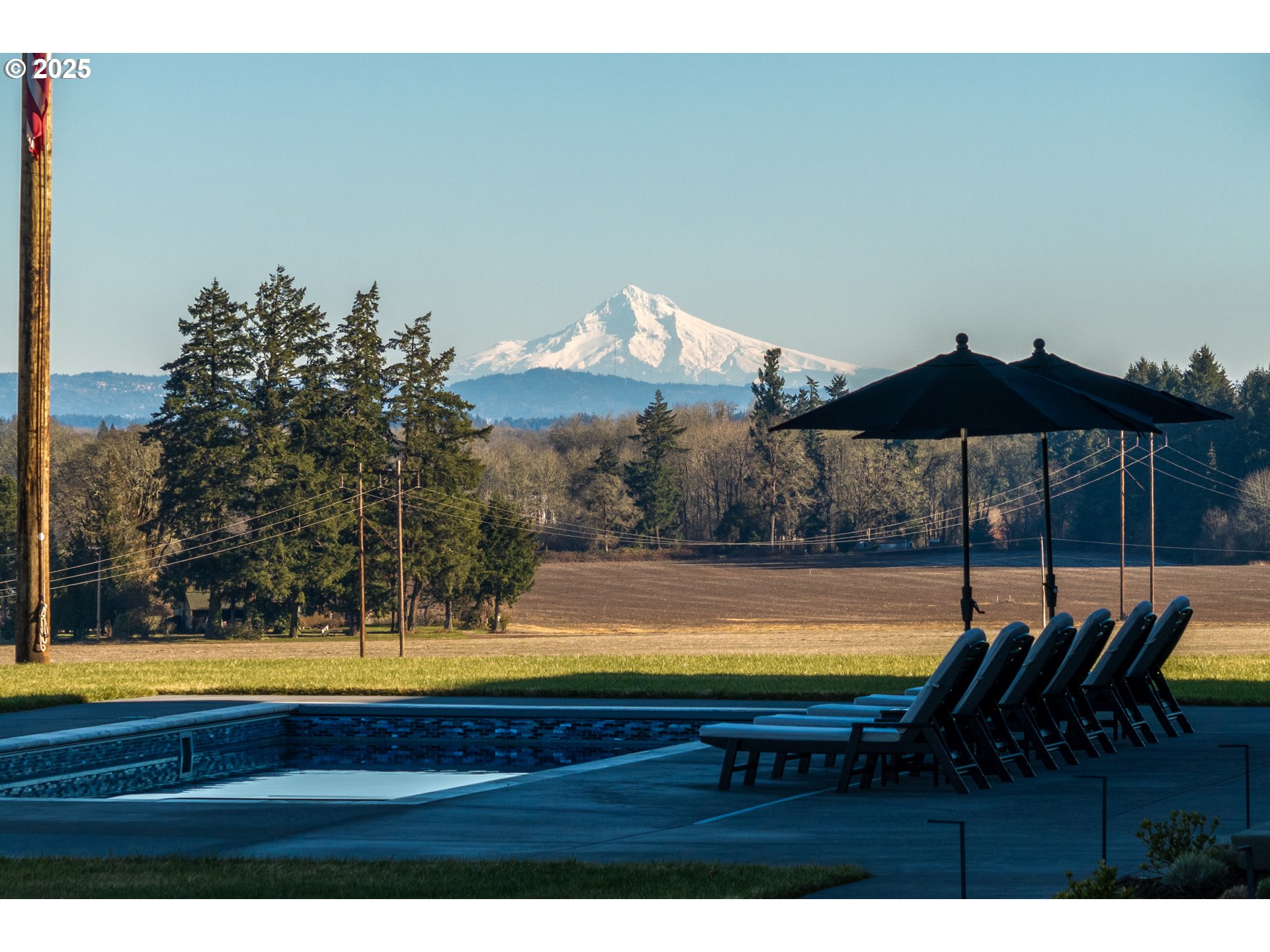 48493 NW Hillside RD