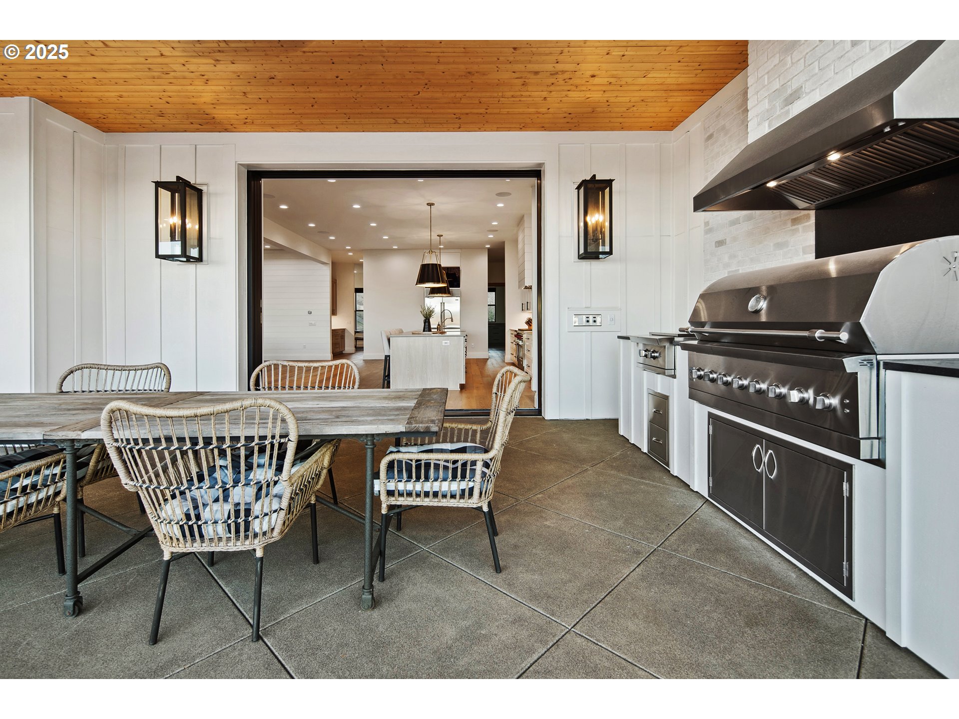 48493 NW Hillside RD